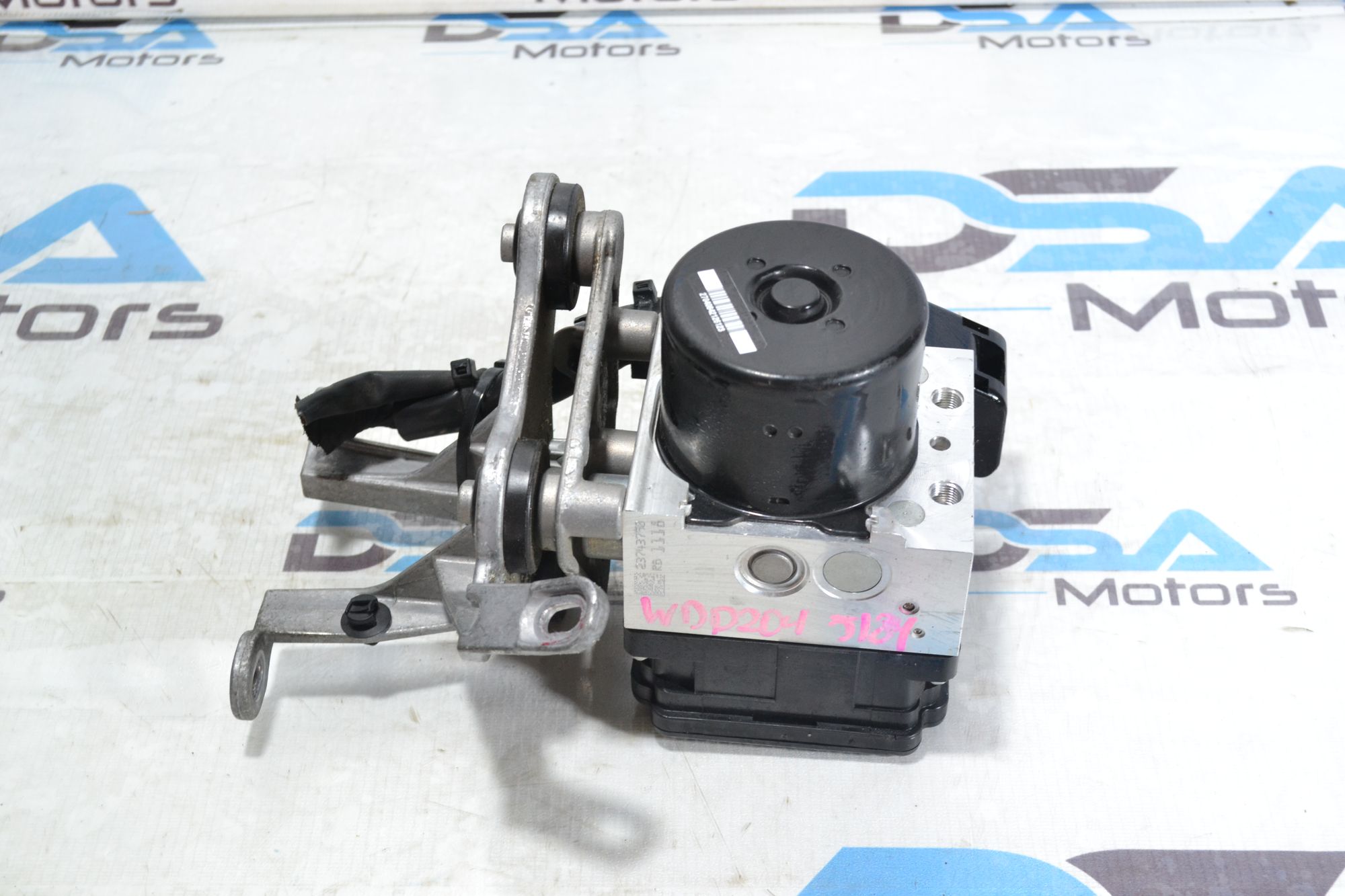 https://ycs.partsauto.market/partsauto-images/thmbs/userImages/b7628e092085f1f91467af1afb6e7630/part/fb2f25a2-a827-40aa-87f0-69bd88e37f5d_1780467743173.jpg