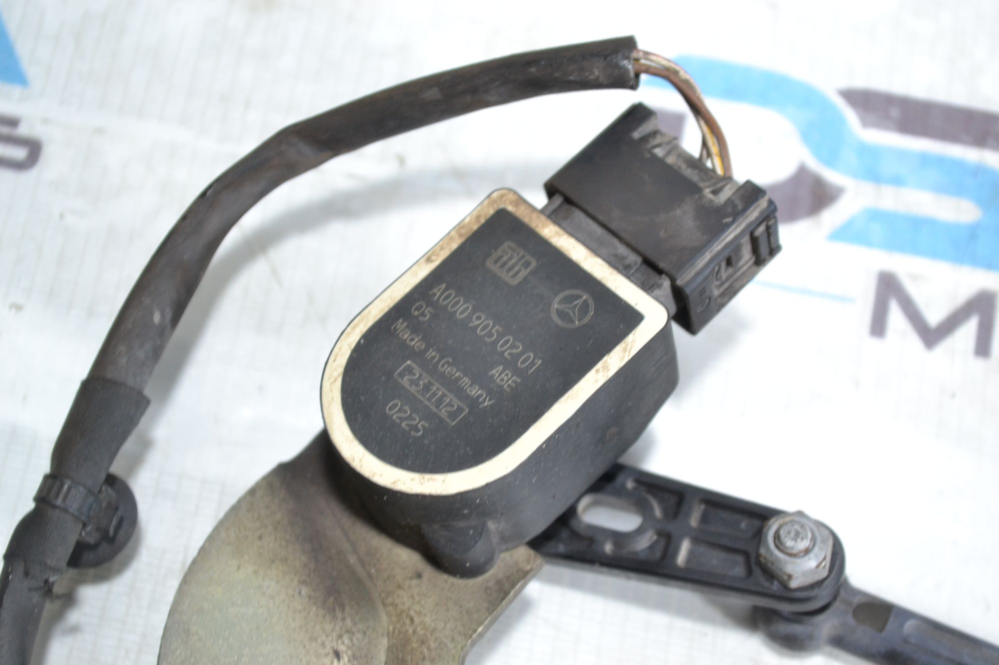 https://ycs.partsauto.market/partsauto-images/thmbs/userImages/b7628e092085f1f91467af1afb6e7630/part/fb3165c7-1a00-4823-9ace-426e75ce5c1d_1780993773576.jpg