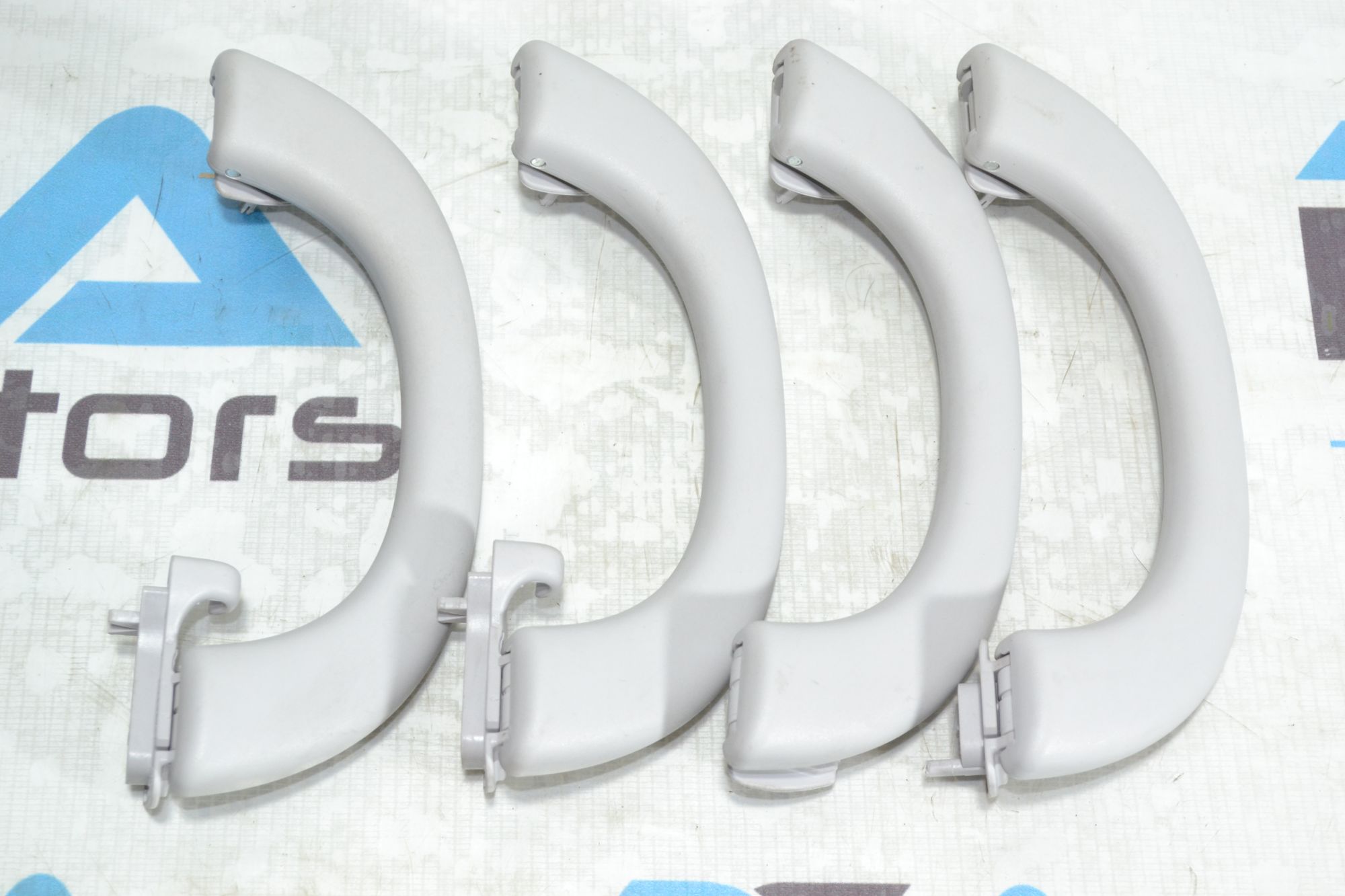 https://ycs.partsauto.market/partsauto-images/thmbs/userImages/b7628e092085f1f91467af1afb6e7630/part/fbab1781-d3ff-46cc-9b6b-457af81d6263_1780665835575.jpg