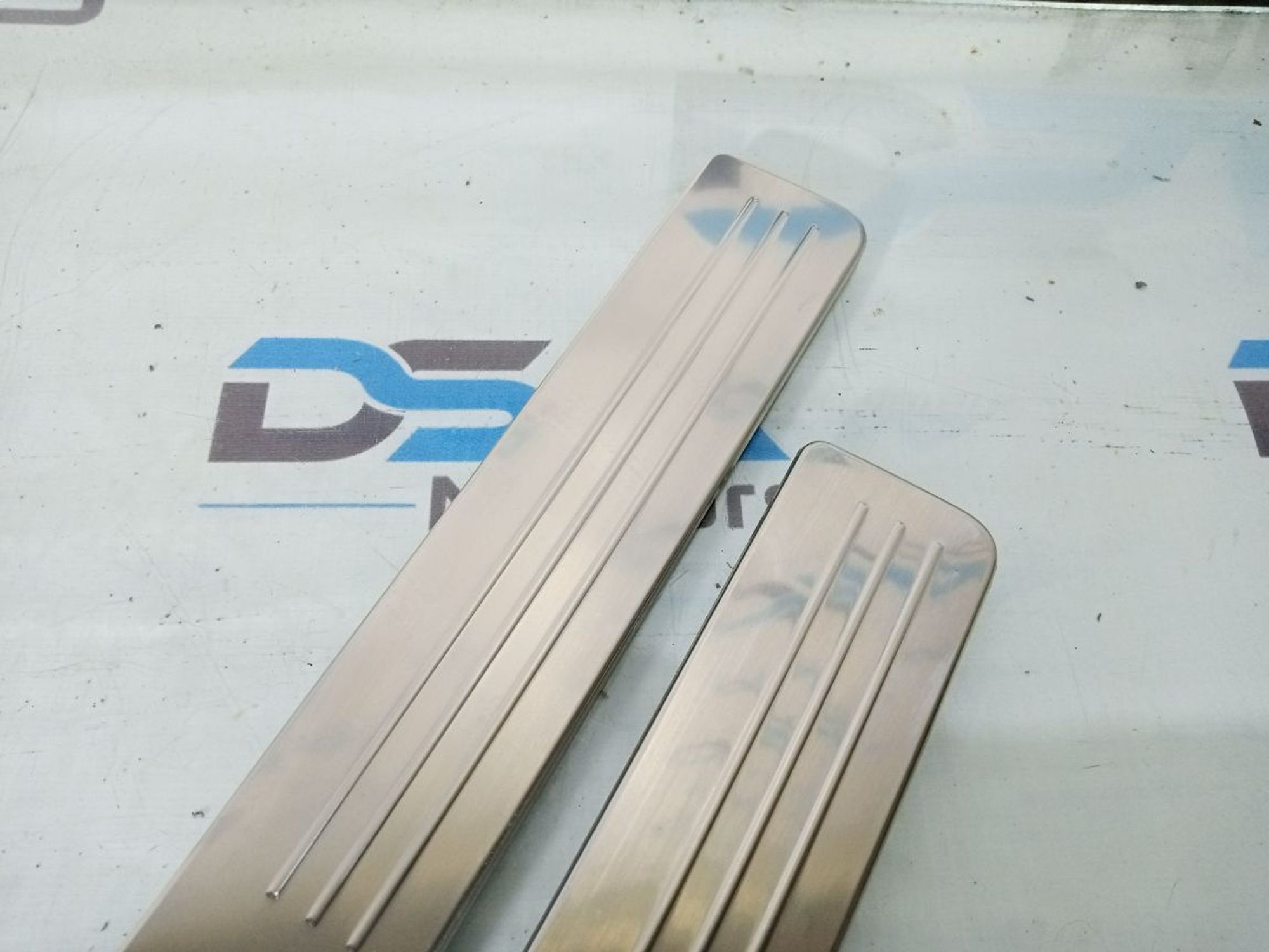 https://ycs.partsauto.market/partsauto-images/thmbs/userImages/b7628e092085f1f91467af1afb6e7630/part/fc428957-62e1-4231-a1a4-920619def34e_1730908466312.jpg