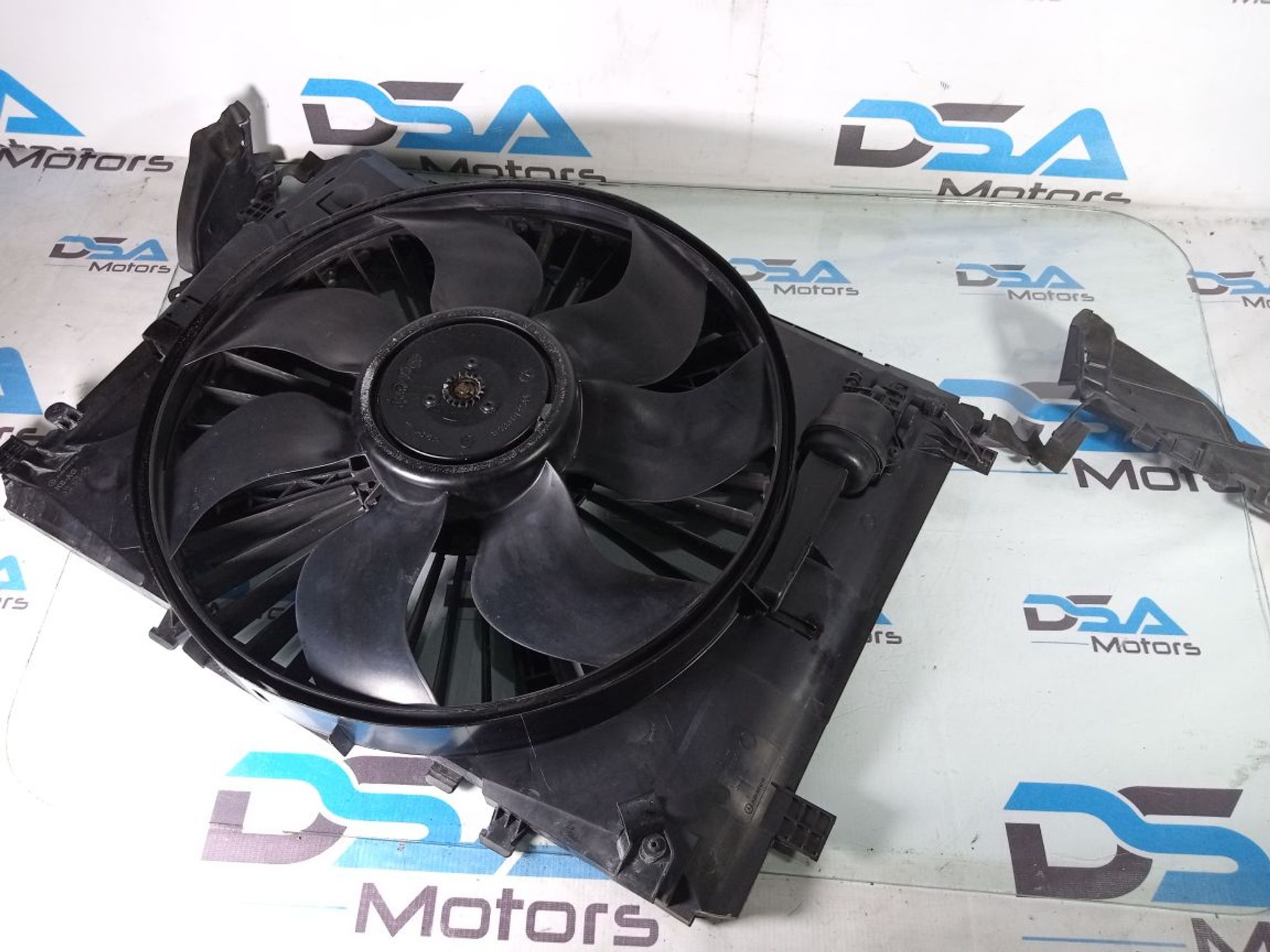 https://ycs.partsauto.market/partsauto-images/thmbs/userImages/b7628e092085f1f91467af1afb6e7630/part/fc968248-1e47-43c2-bf9b-935babae421a_1734111565076.jpg