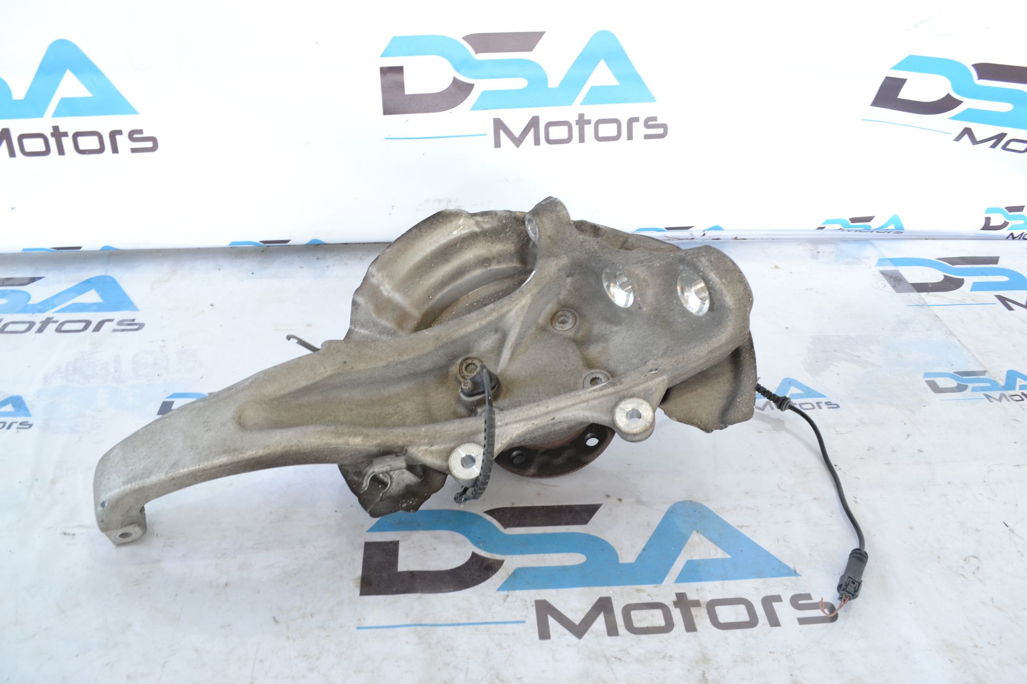 https://ycs.partsauto.market/partsauto-images/thmbs/userImages/b7628e092085f1f91467af1afb6e7630/part/fcab9b40-1759-4979-ac4c-6c69bd5fefa2_1781506268605.jpg