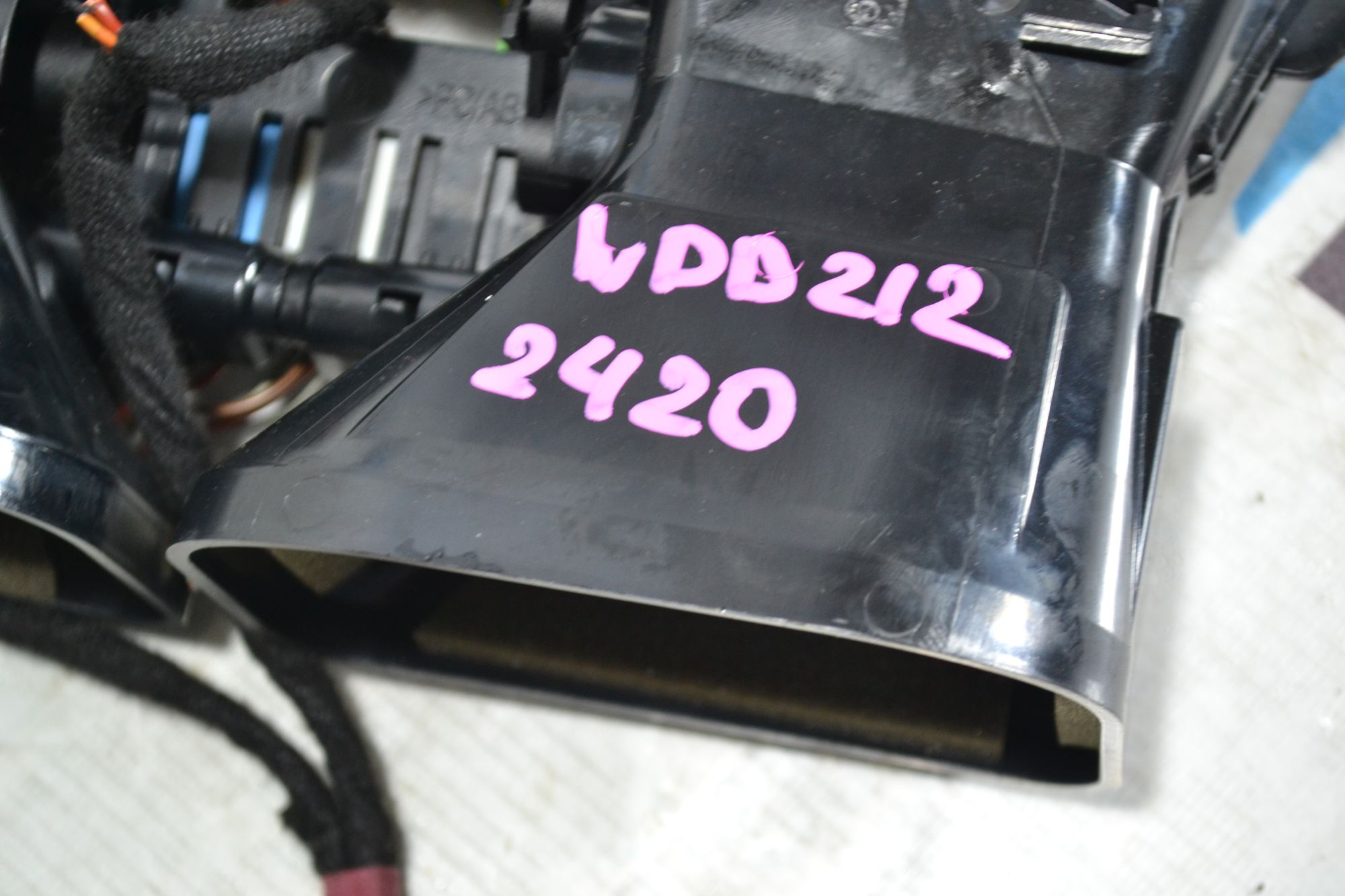 https://ycs.partsauto.market/partsauto-images/thmbs/userImages/b7628e092085f1f91467af1afb6e7630/part/fcf27ae0-848c-4695-9720-79ef40a1557c_1780579056183.jpg