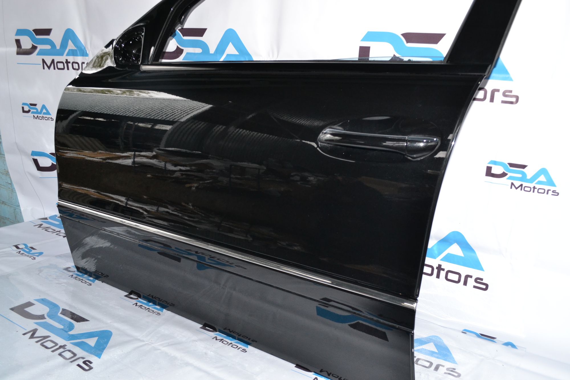 https://ycs.partsauto.market/partsauto-images/thmbs/userImages/b7628e092085f1f91467af1afb6e7630/part/fd1af2c7-bb69-46ef-896d-ff35e8efb040_1777018185441.jpg