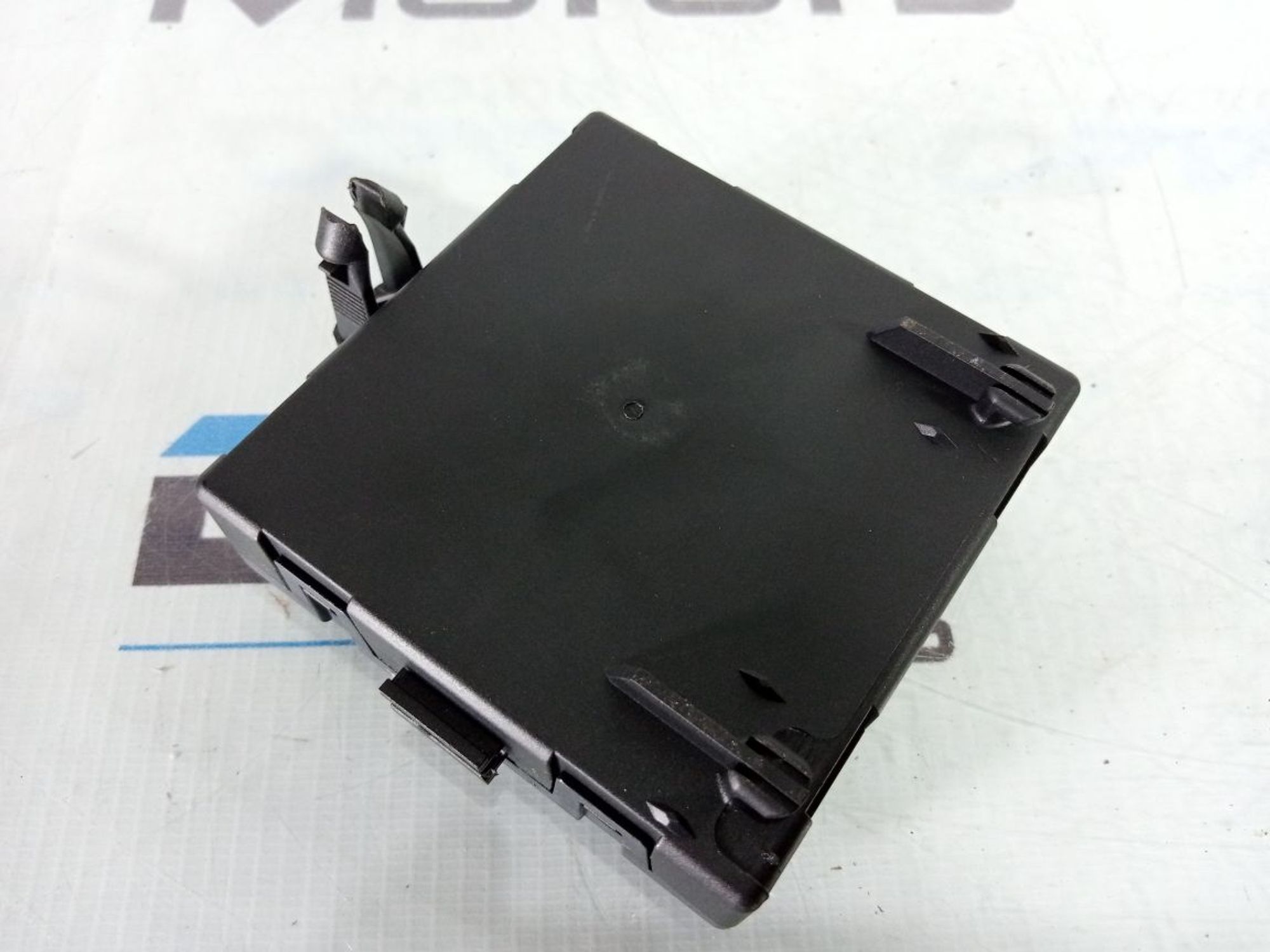 https://ycs.partsauto.market/partsauto-images/thmbs/userImages/b7628e092085f1f91467af1afb6e7630/part/fd6b80f7-1138-4f60-b825-8687a9b4b7f4_1733849889785.jpg