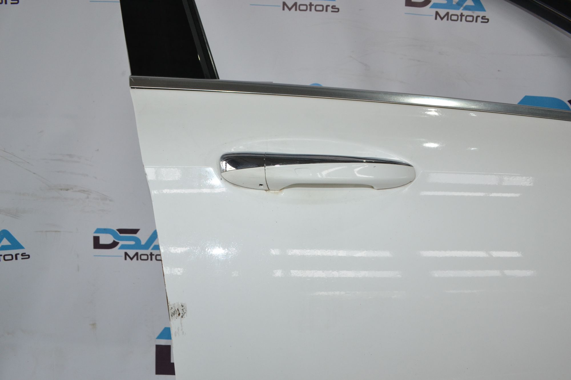 https://ycs.partsauto.market/partsauto-images/thmbs/userImages/b7628e092085f1f91467af1afb6e7630/part/fd8c2174-afb9-4b38-bf1a-f190c34e68f9_1782900935461.jpg
