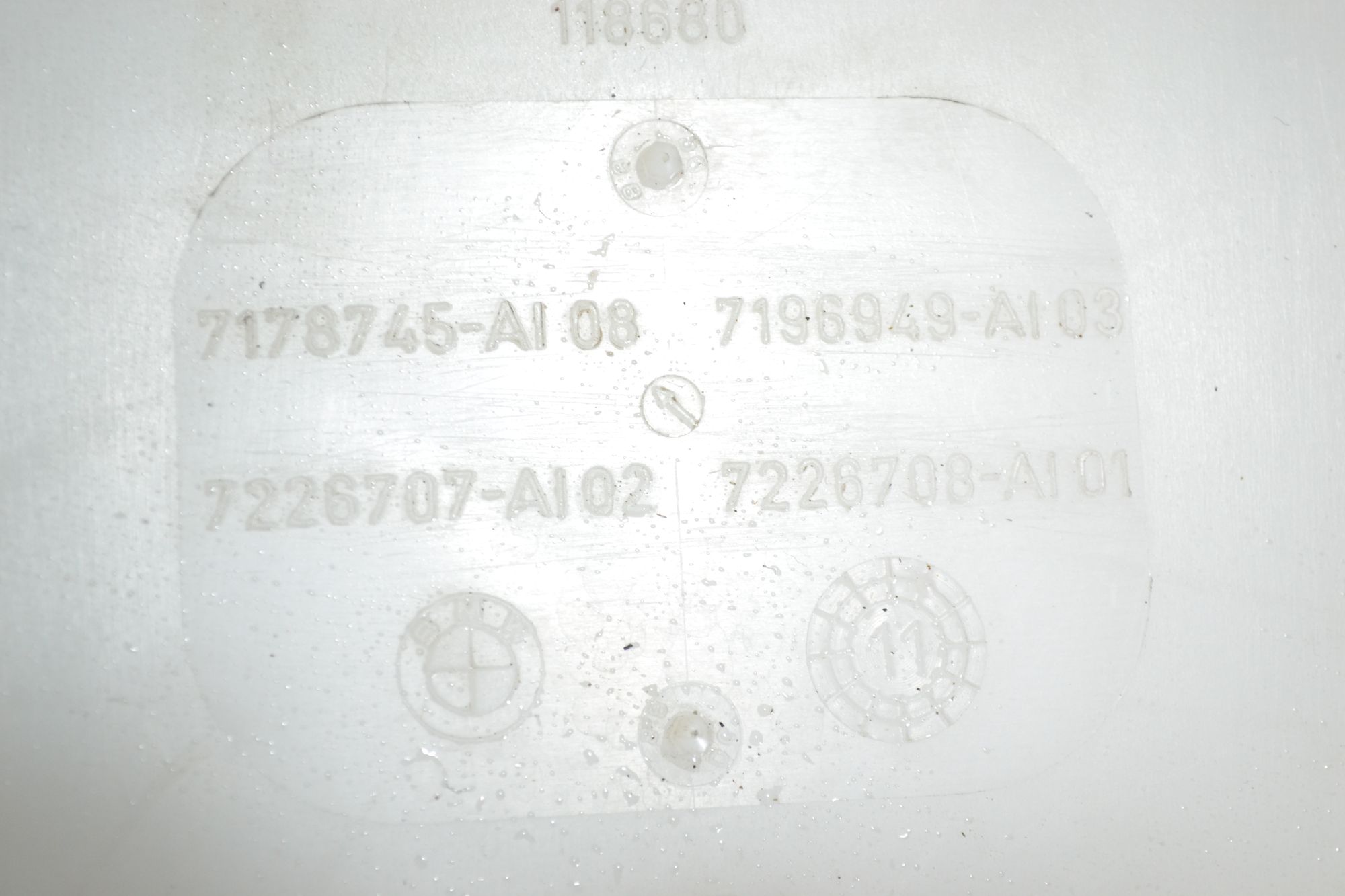 https://ycs.partsauto.market/partsauto-images/thmbs/userImages/b7628e092085f1f91467af1afb6e7630/part/fdcc73e9-c5a9-4136-a1bf-5170cdba6a6b_1784100642352.jpg