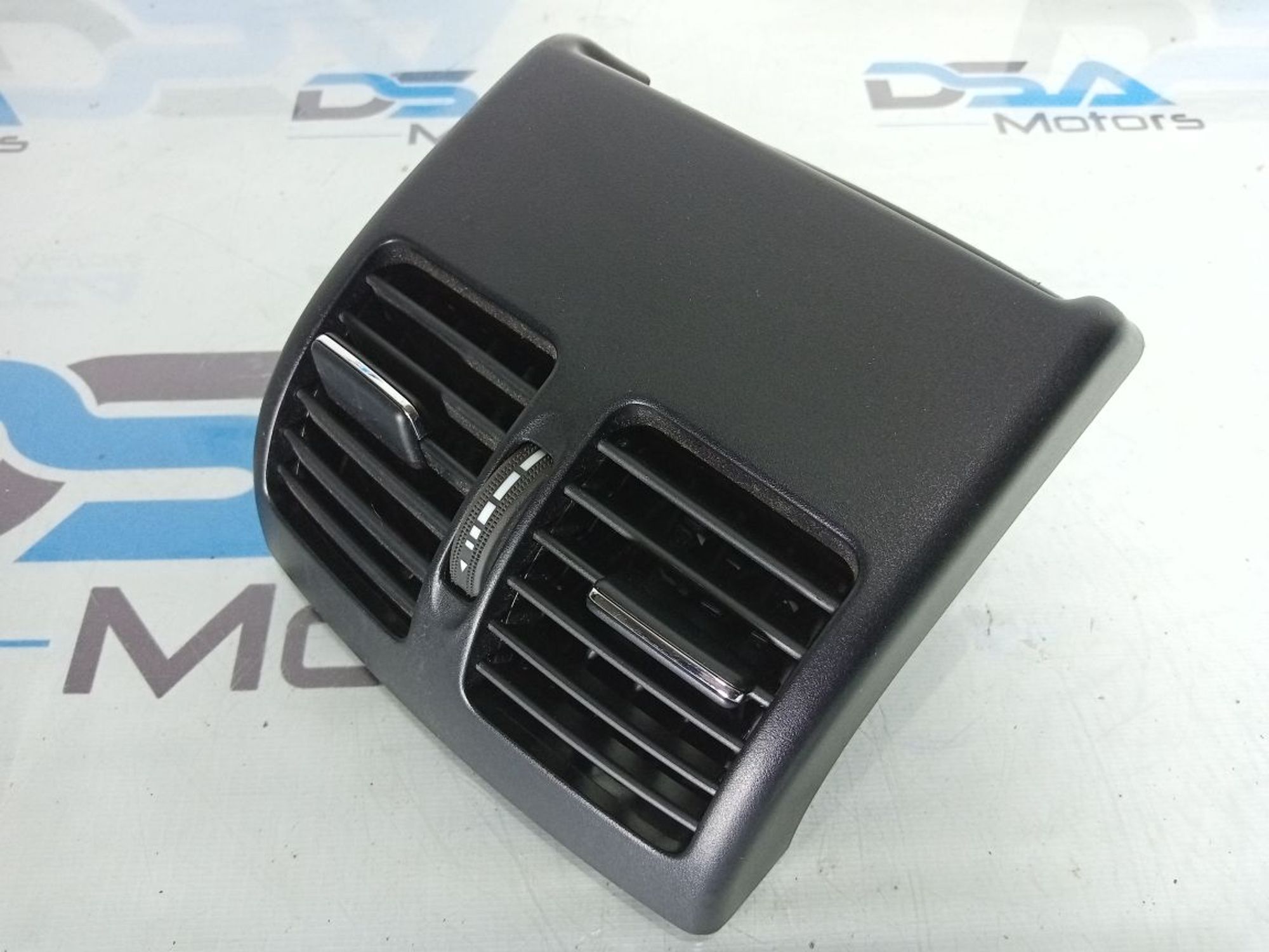 https://ycs.partsauto.market/partsauto-images/thmbs/userImages/b7628e092085f1f91467af1afb6e7630/part/fe12207d-6a8e-4749-9dd4-32cd2cf71ec9_1733848514529.jpg