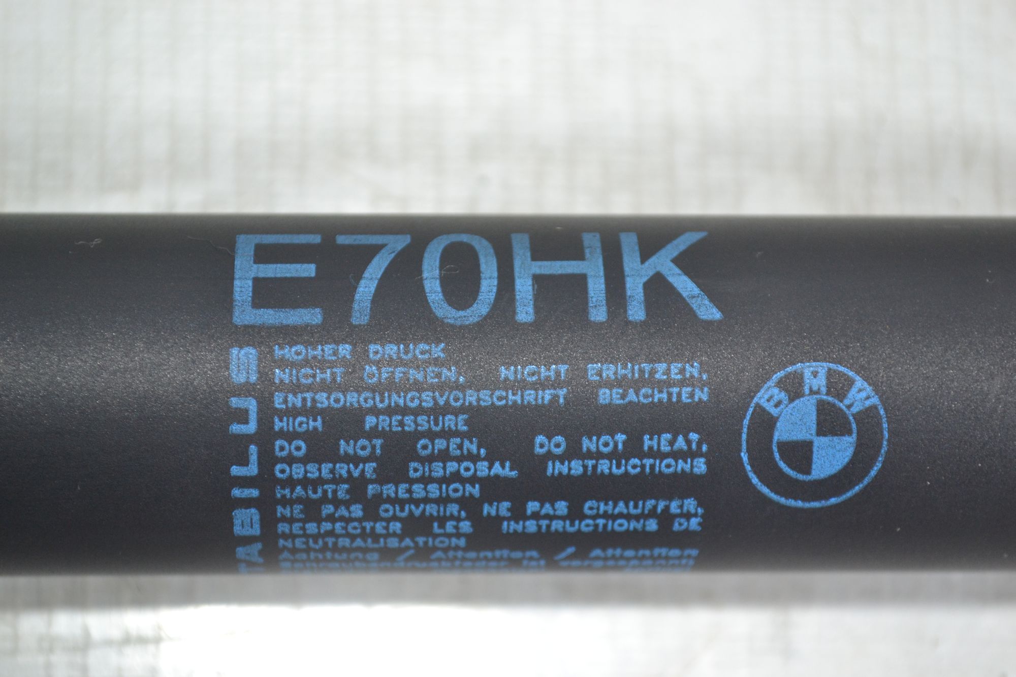 https://ycs.partsauto.market/partsauto-images/thmbs/userImages/b7628e092085f1f91467af1afb6e7630/part/fe5f0bd4-55c1-455b-a8c0-d37a3c166083_1781253387182.jpg