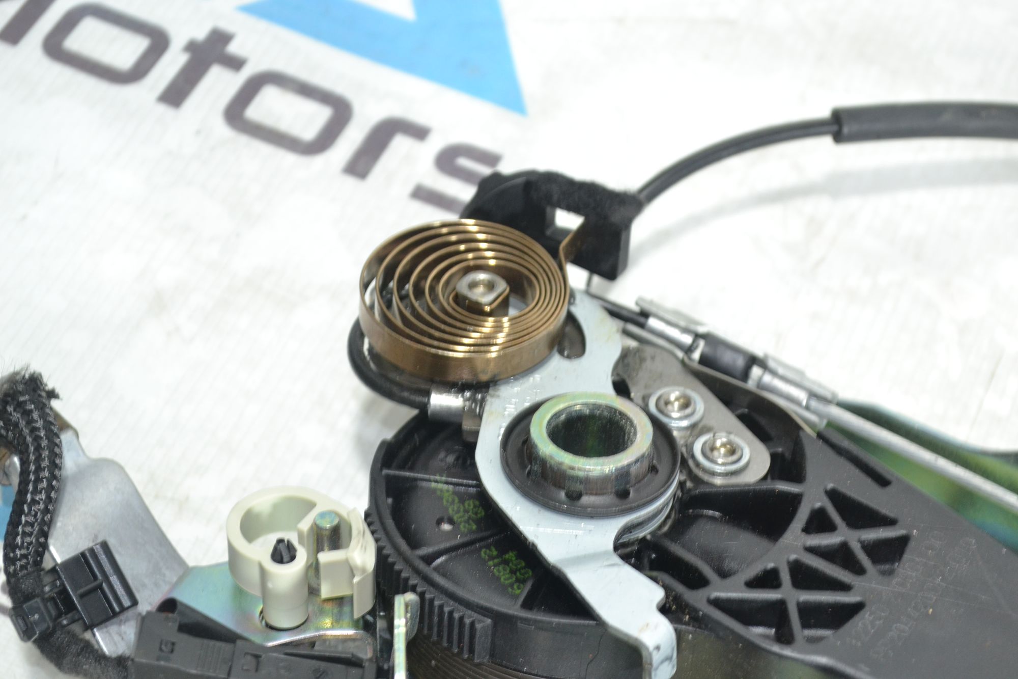 https://ycs.partsauto.market/partsauto-images/thmbs/userImages/b7628e092085f1f91467af1afb6e7630/part/fe7d1d6b-dbbe-49ab-8561-15d3a40d0a74_1781168957574.jpg