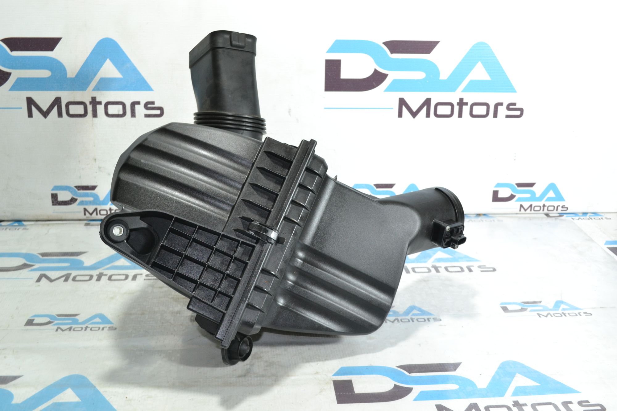 https://ycs.partsauto.market/partsauto-images/thmbs/userImages/b7628e092085f1f91467af1afb6e7630/part/fe9004bd-51d3-4f46-b12e-54e39e3c8b04_1780395571156.jpg