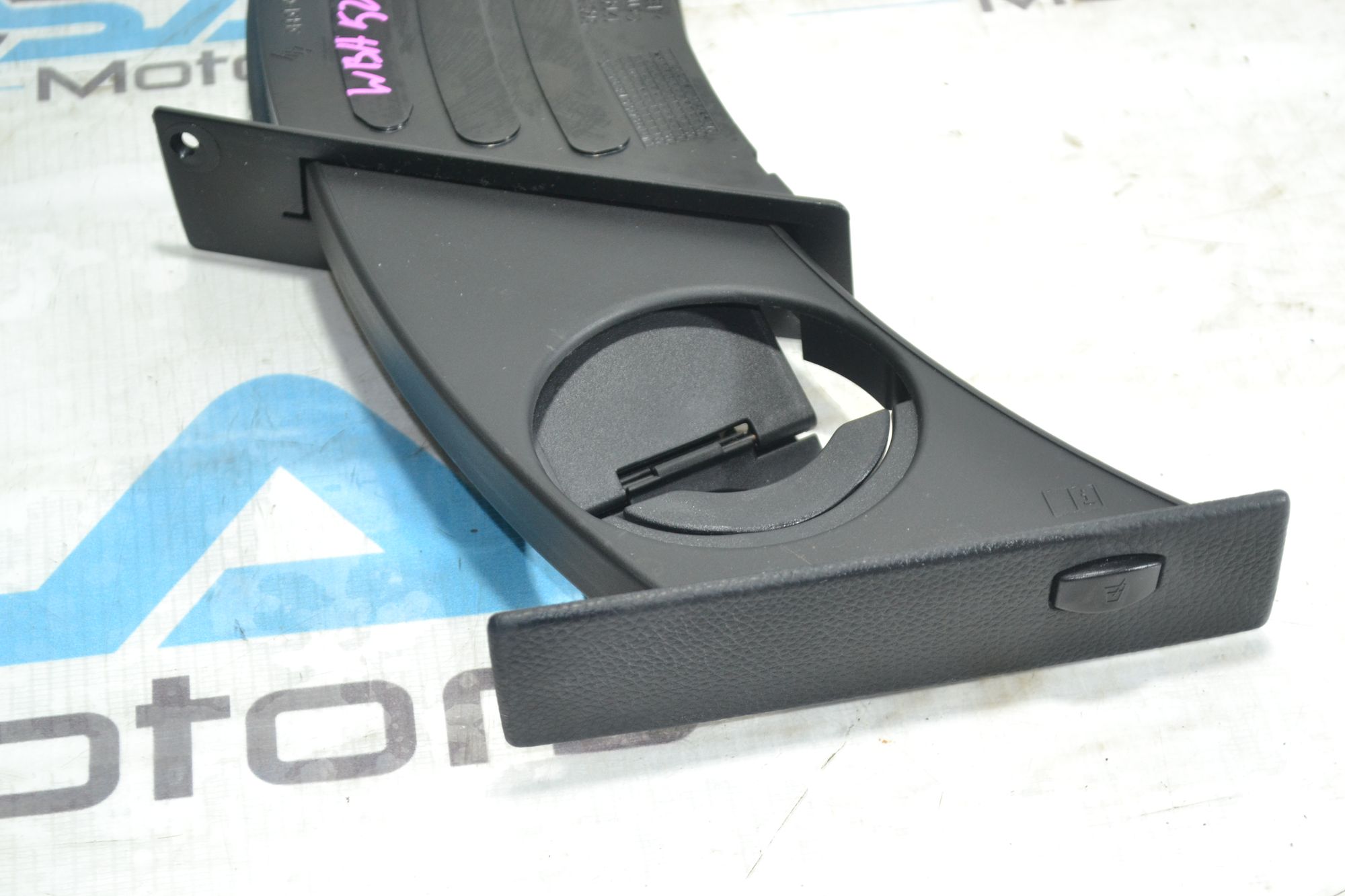 https://ycs.partsauto.market/partsauto-images/thmbs/userImages/b7628e092085f1f91467af1afb6e7630/part/feeca506-6ba2-44e7-9b9e-8e971e568d61_1781094592409.jpg