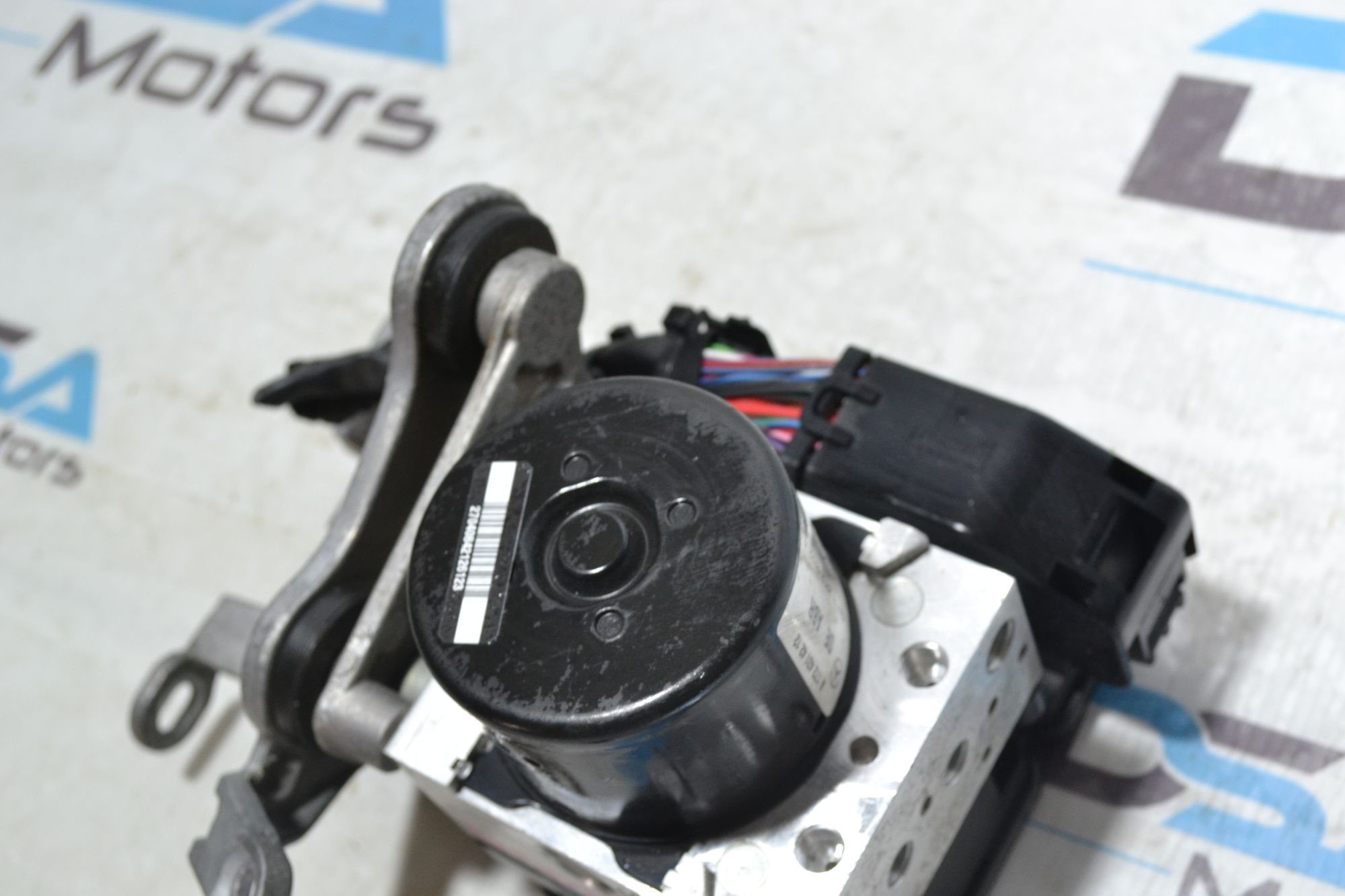 https://ycs.partsauto.market/partsauto-images/thmbs/userImages/b7628e092085f1f91467af1afb6e7630/part/fef2d0a5-a869-46ae-b973-c681f471bdbb_1780467745183.jpg