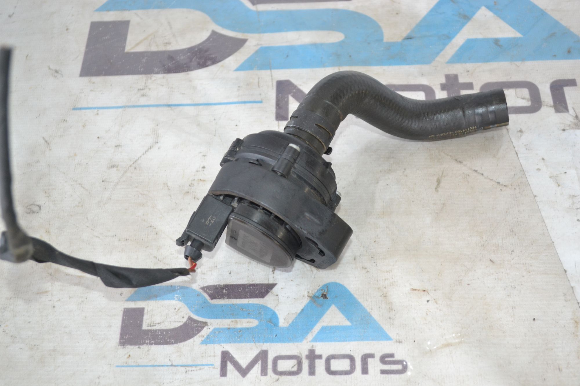 https://ycs.partsauto.market/partsauto-images/thmbs/userImages/b7628e092085f1f91467af1afb6e7630/part/ff0009a9-ceac-45ef-b80a-288f79b2ee5d_1785418160870.jpg