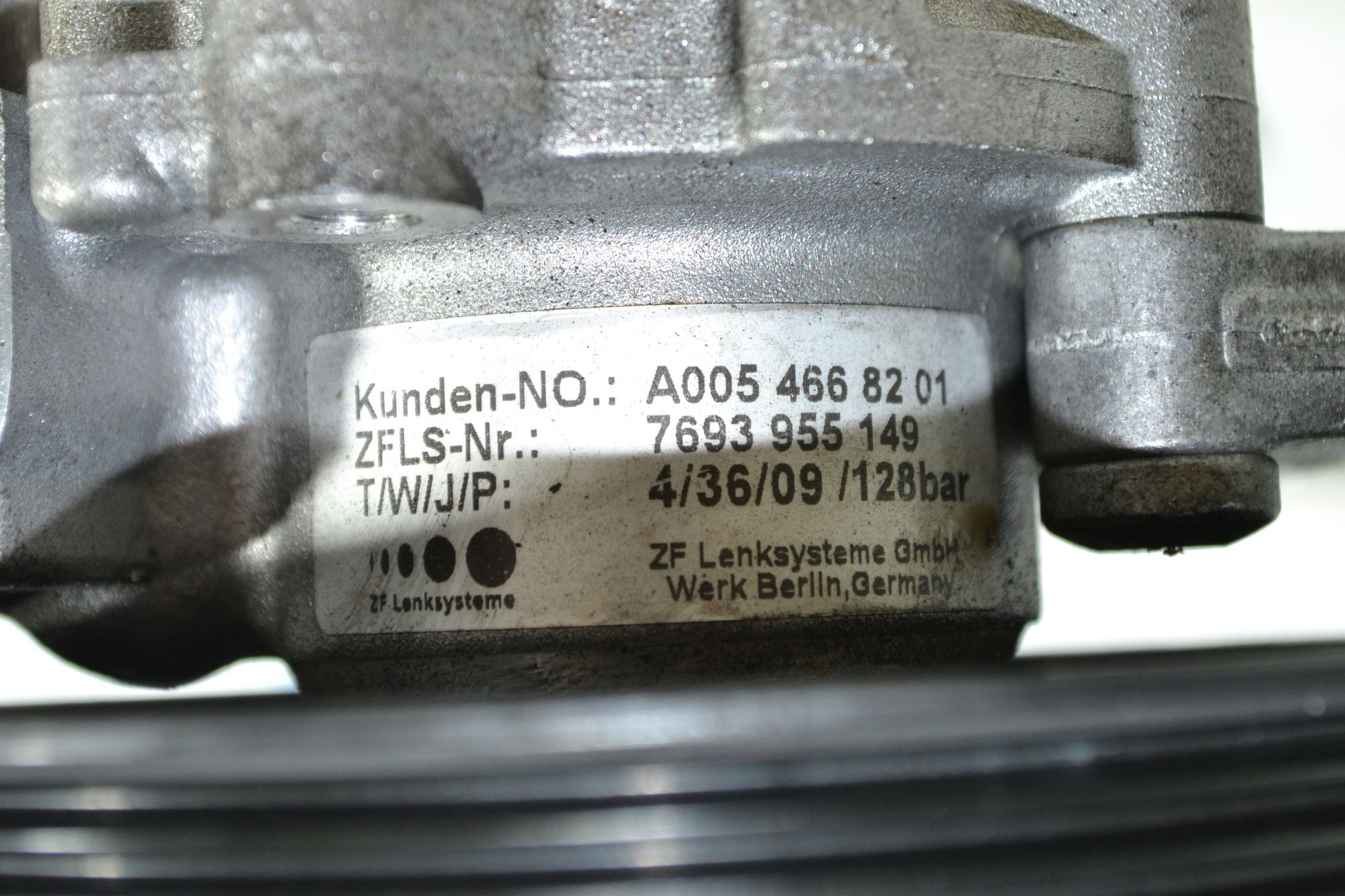 Насос ГУР Mercedes W204 /W207/W212 дв. M271 из Японии, 13900 рублей, Кореновск