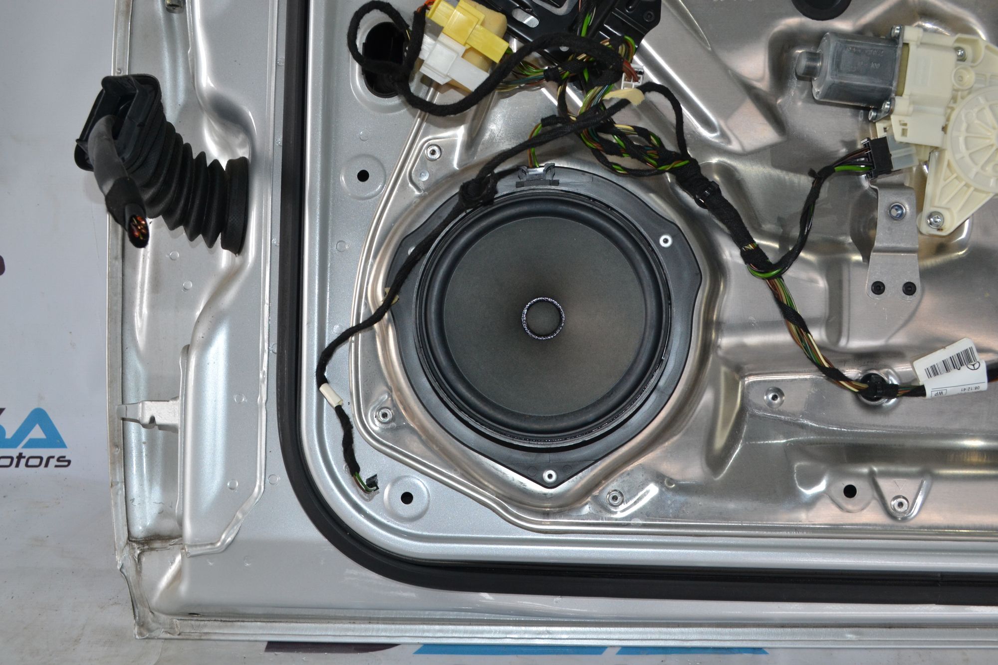 https://ycs.partsauto.market/partsauto-images/thmbs/userImages/b7628e092085f1f91467af1afb6e7630/part/ff6a670e-7430-46f3-a6ae-feccfb8a9e7e_1782895951329.jpg