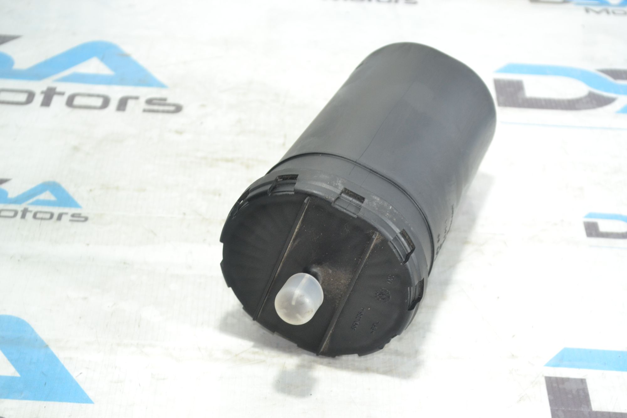 https://ycs.partsauto.market/partsauto-images/thmbs/userImages/b7628e092085f1f91467af1afb6e7630/part/ff9d750c-9df2-46ea-ade6-3b70c769fea8_1781175076503.jpg