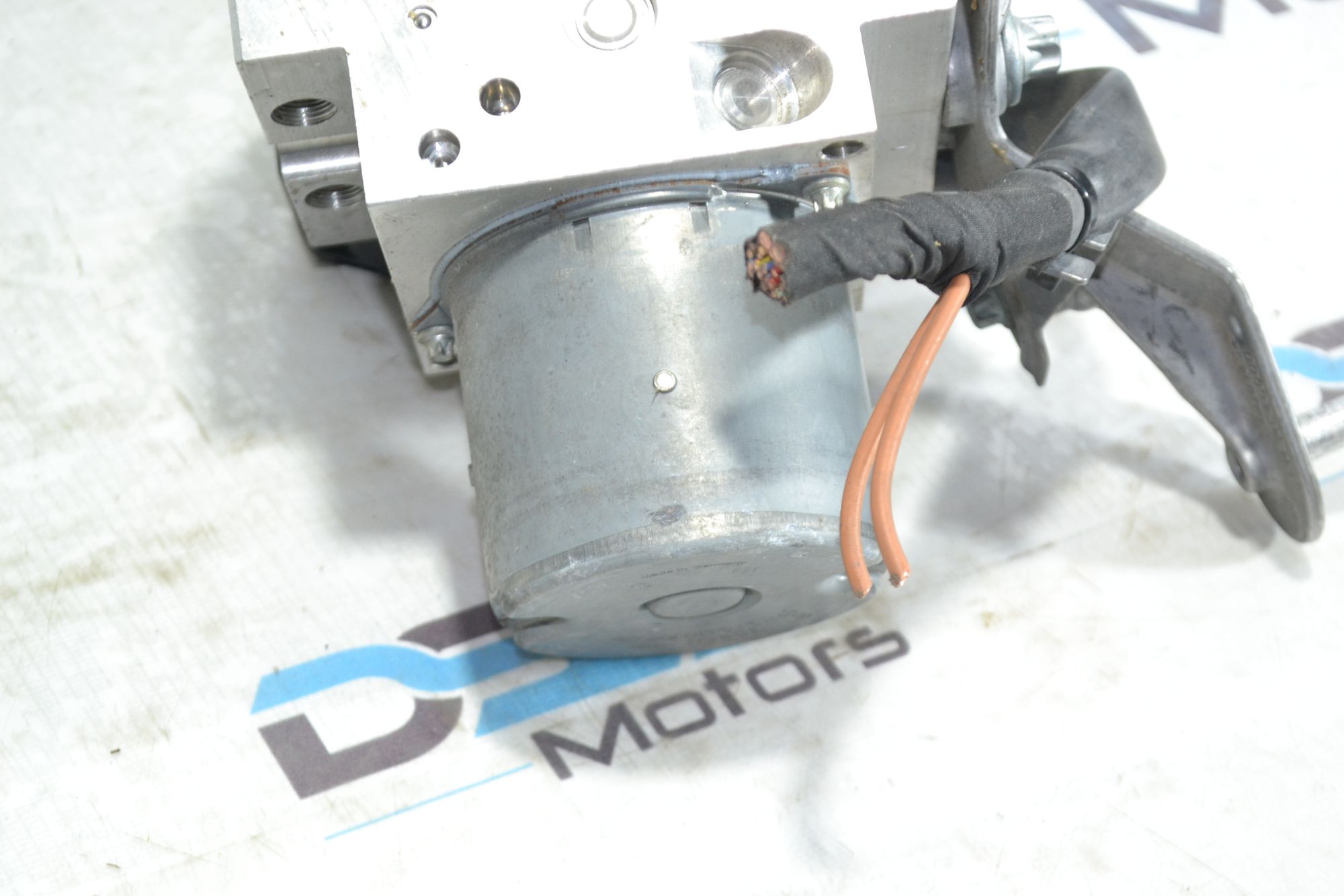 https://ycs.partsauto.market/partsauto-images/thmbs/userImages/b7628e092085f1f91467af1afb6e7630/part/ffb0882e-bfcb-483f-b60c-84b6169e265b_1780558133256.jpg