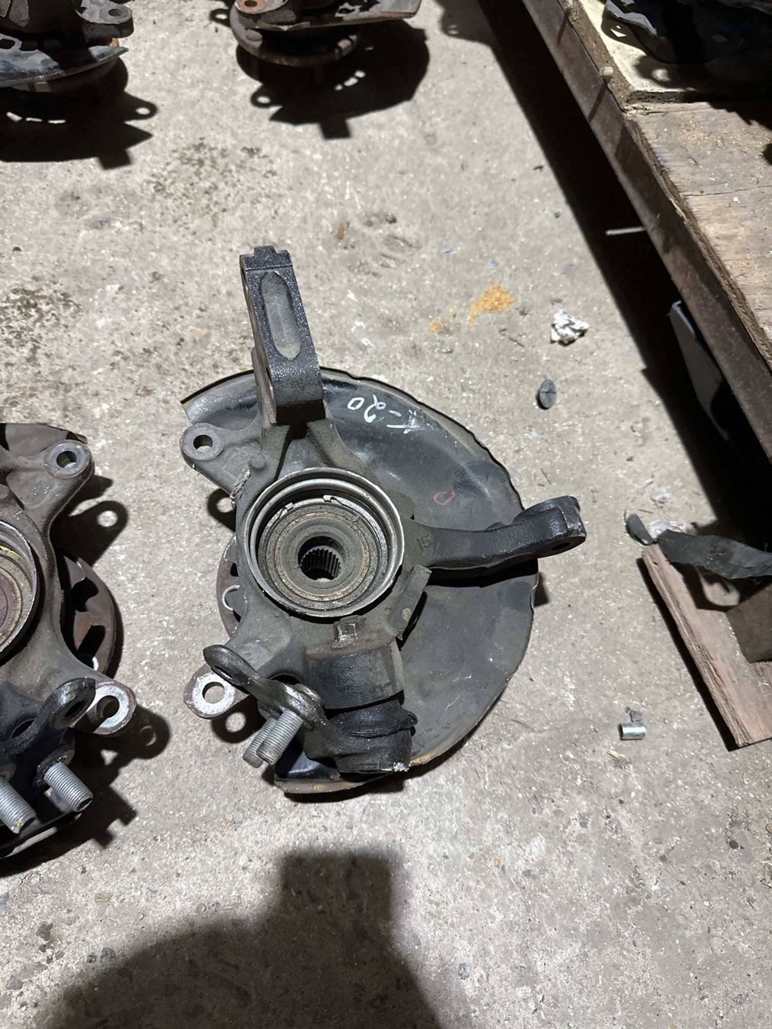https://ycs.partsauto.market/partsauto-images/thmbs/userImages/c566b97a16b148191013c3a1016369ae/part/7f2b0644-68cb-4ae5-b95c-b6f60bf462b6_1740988416942.jpg