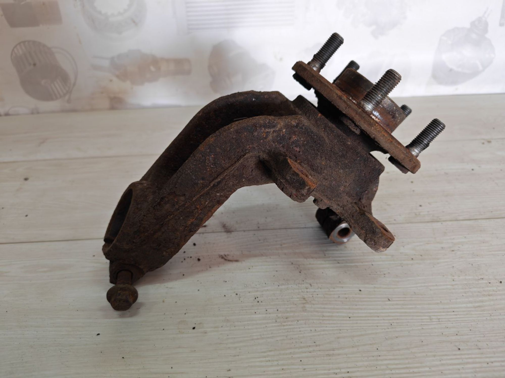 https://ycs.partsauto.market/partsauto-images/thmbs/userImages/c62dbafdfd507ffb436309ece2903ec8/part/669245e3-72a5-411f-8fba-81fb4dd82c72_1774376622741.jpg