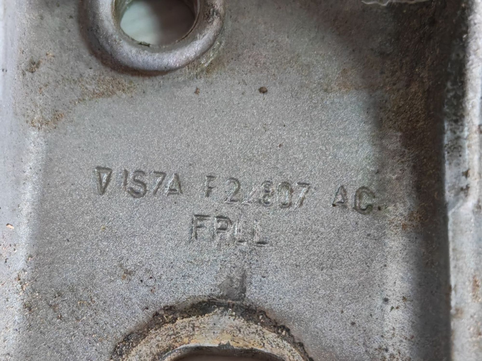 https://ycs.partsauto.market/partsauto-images/thmbs/userImages/c62dbafdfd507ffb436309ece2903ec8/part/9185478d-beed-4db5-918f-e9c9df32675e_1774385905363.jpg