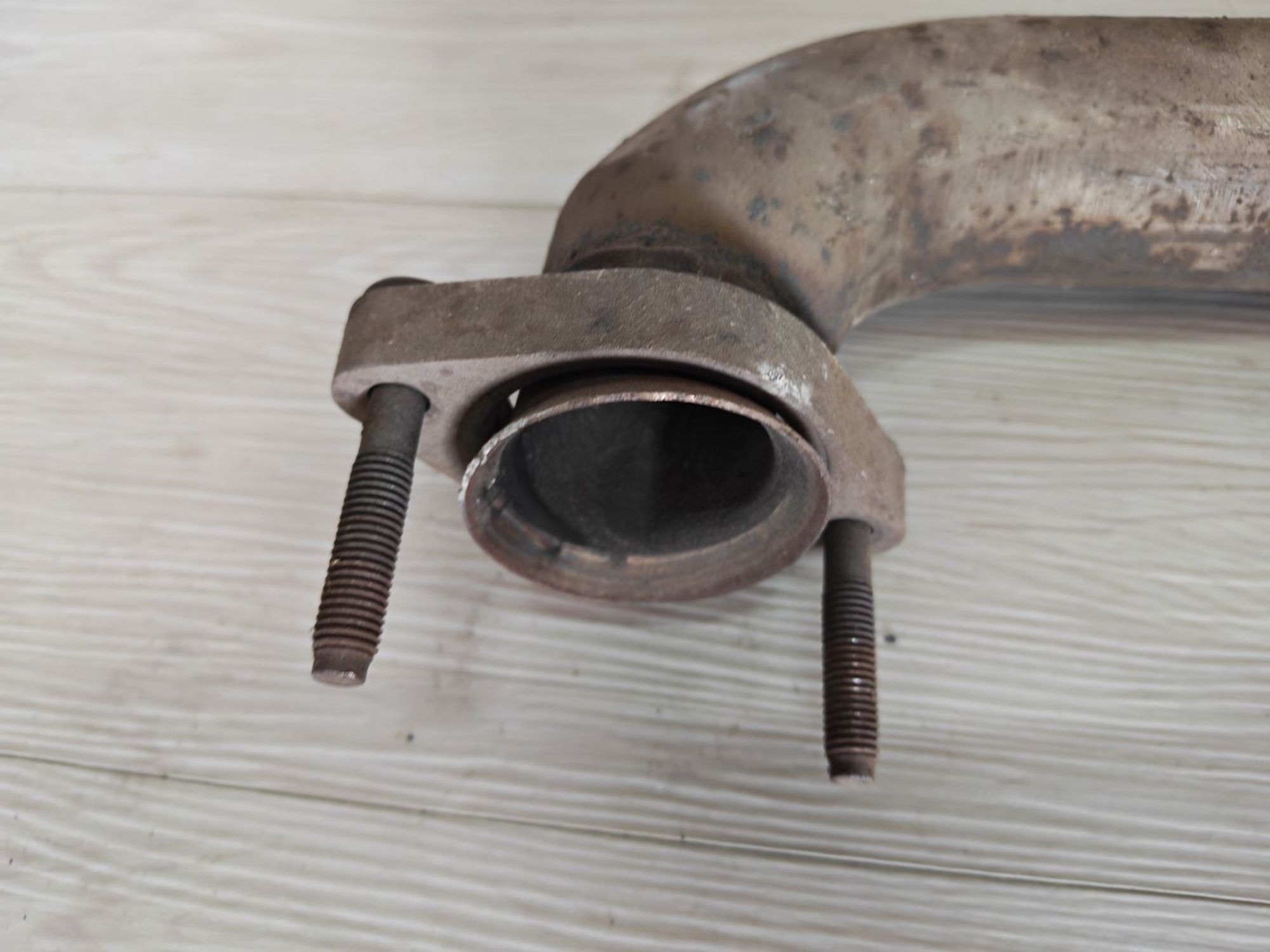 https://ycs.partsauto.market/partsauto-images/thmbs/userImages/c62dbafdfd507ffb436309ece2903ec8/part/ce98946c-9697-4fa2-af06-b5a86ccf9919_1774376405856.jpg