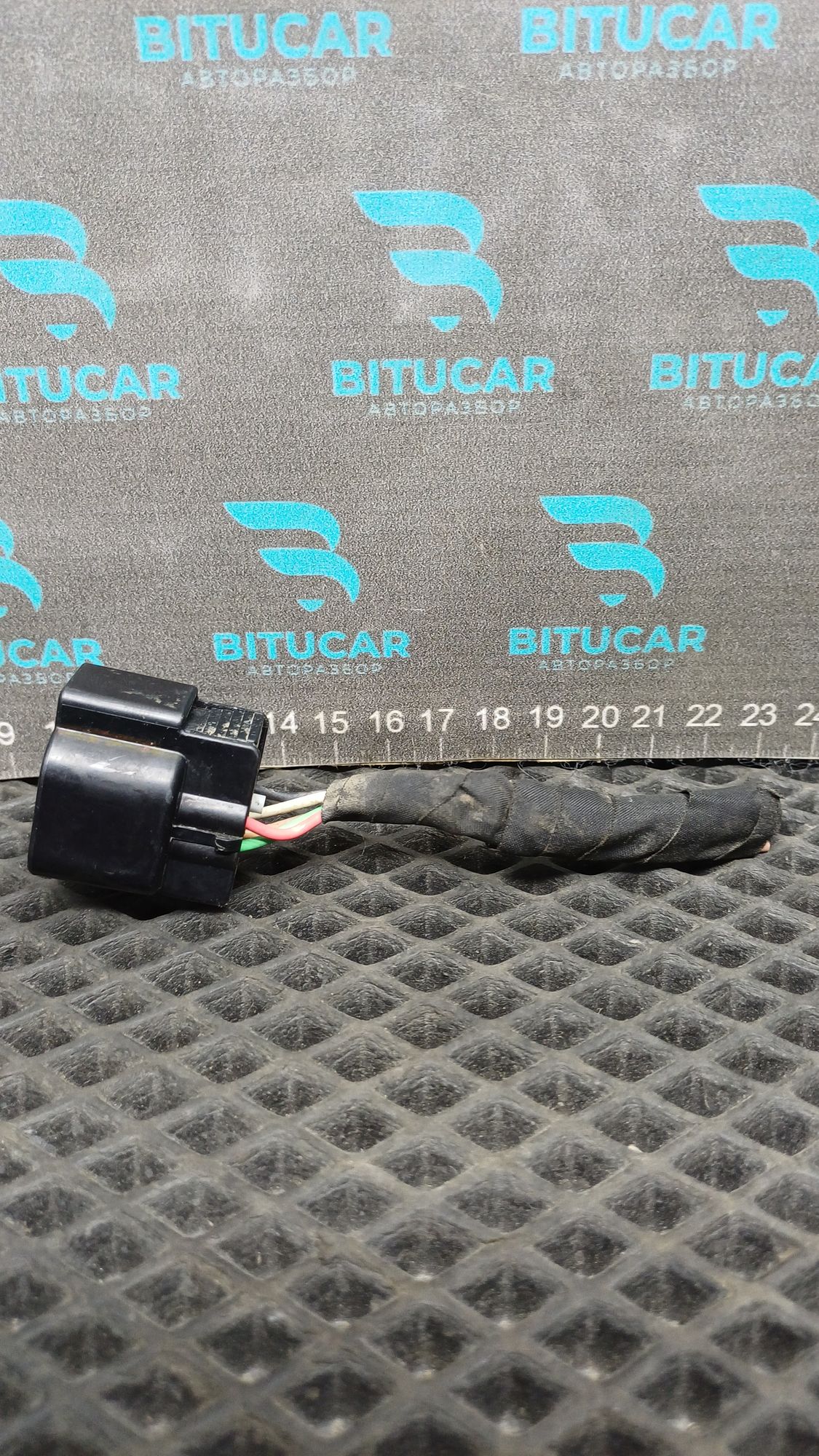 https://ycs.partsauto.market/partsauto-images/thmbs/userImages/c8f07ba63eb5b2f0f6006ea854bf8f7d/part/01604fb5-4f34-4157-9365-afcc547b2667_1777537758526.jpg