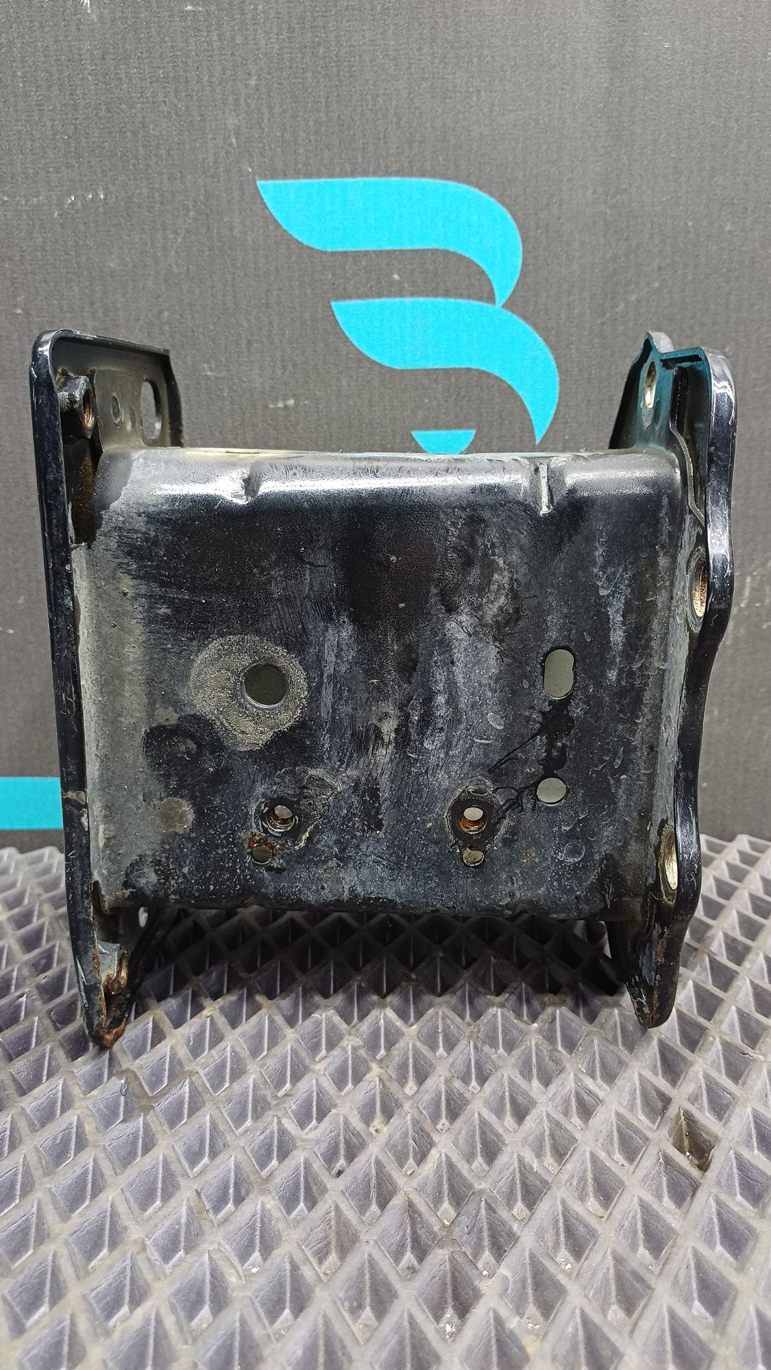 Б/У Кронштейн усилителя переднего бампера левый Kia Ceed 1 ED (G4FC) 1.6L AT 2010 хэтчбек, 1490 рублей, Краснодар