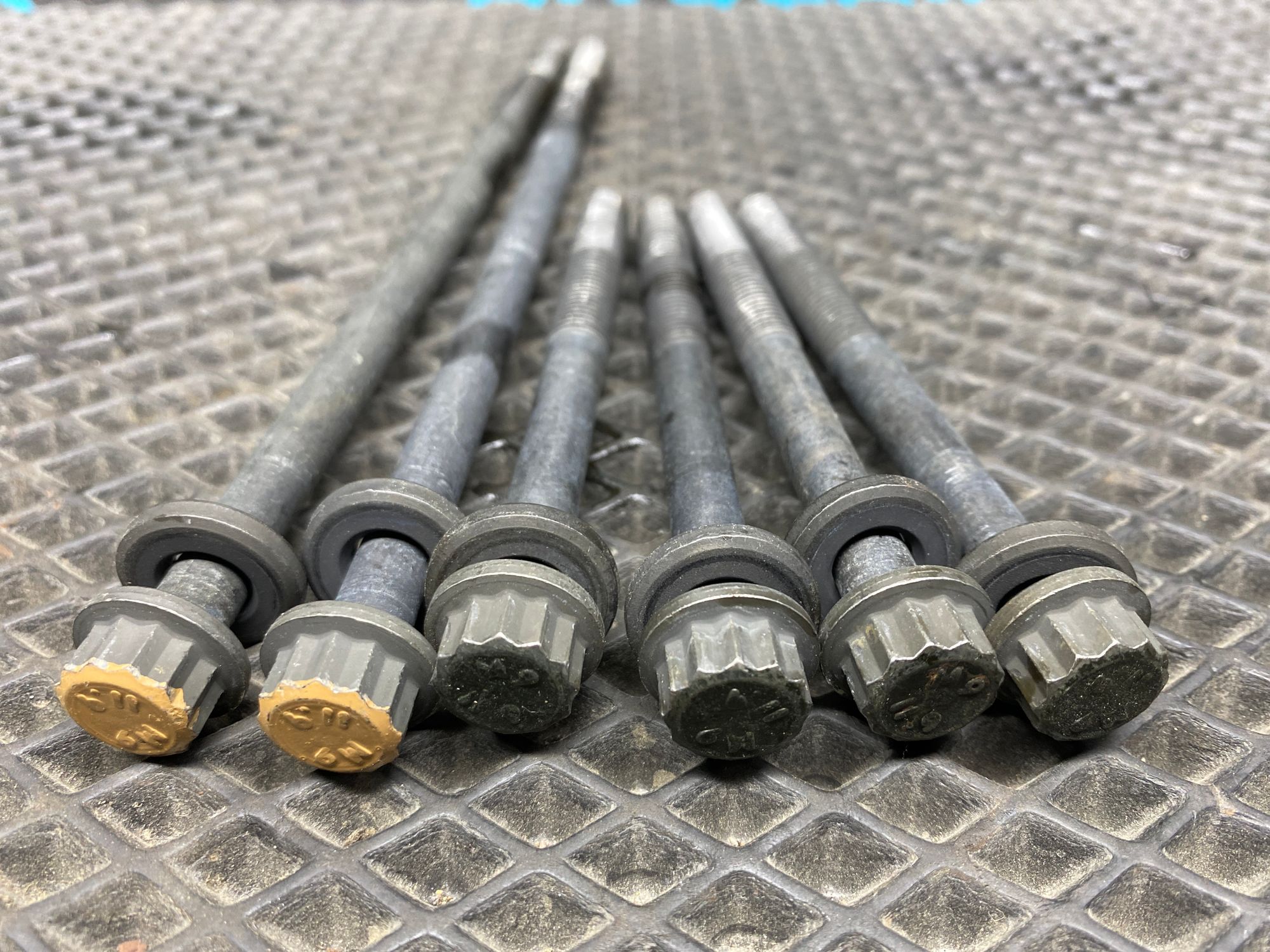https://ycs.partsauto.market/partsauto-images/thmbs/userImages/c8f07ba63eb5b2f0f6006ea854bf8f7d/part/030709b4-504e-44a5-8590-79508b085c3d_1777270980075.jpg