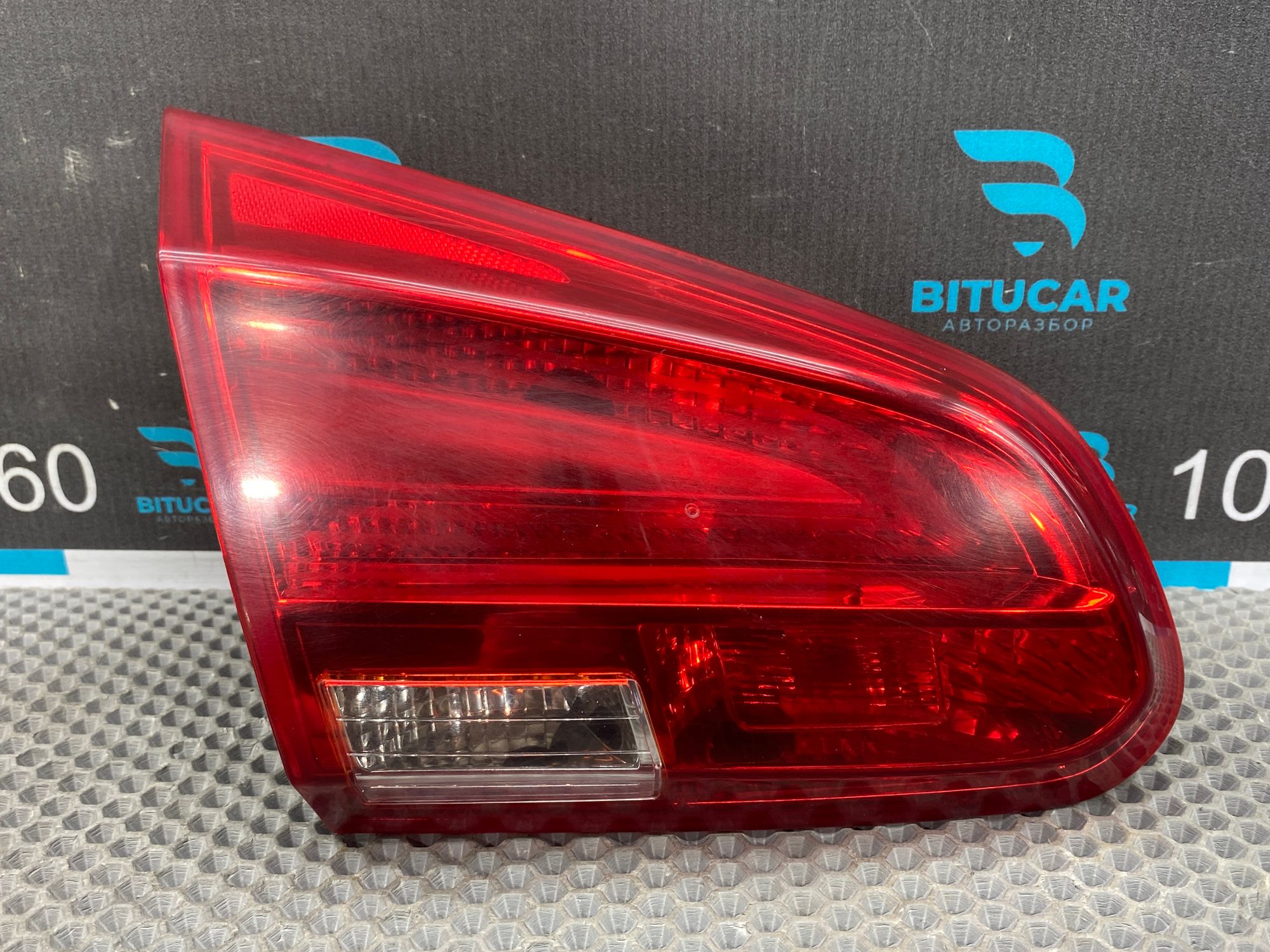 https://ycs.partsauto.market/partsauto-images/thmbs/userImages/c8f07ba63eb5b2f0f6006ea854bf8f7d/part/033b936f-dca8-405f-97b0-9b36ccc664a5_1766565763155.jpg