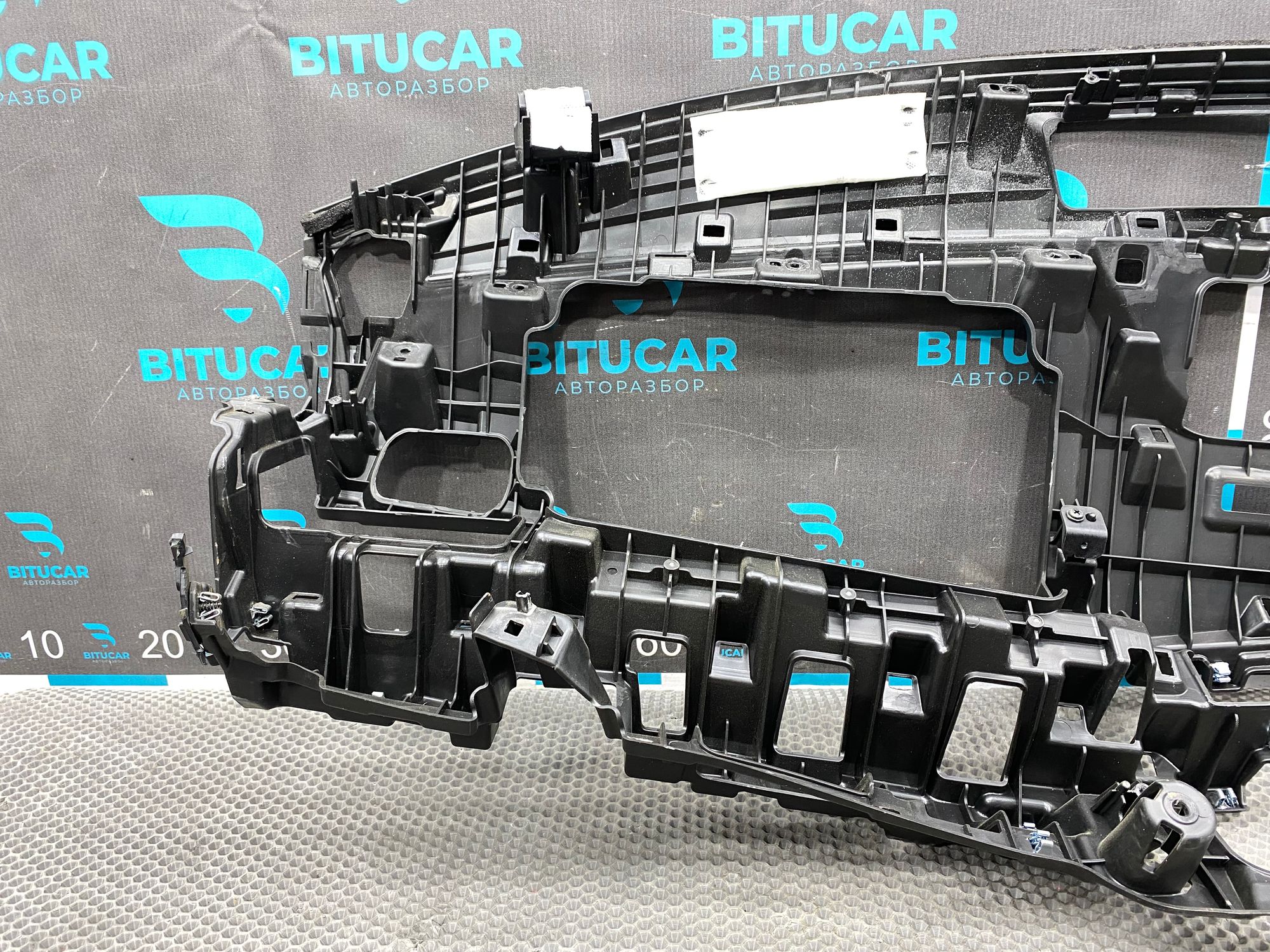 https://ycs.partsauto.market/partsauto-images/thmbs/userImages/c8f07ba63eb5b2f0f6006ea854bf8f7d/part/0491a843-6608-4b5a-89be-09ae123b49a8_1769250725529.jpg