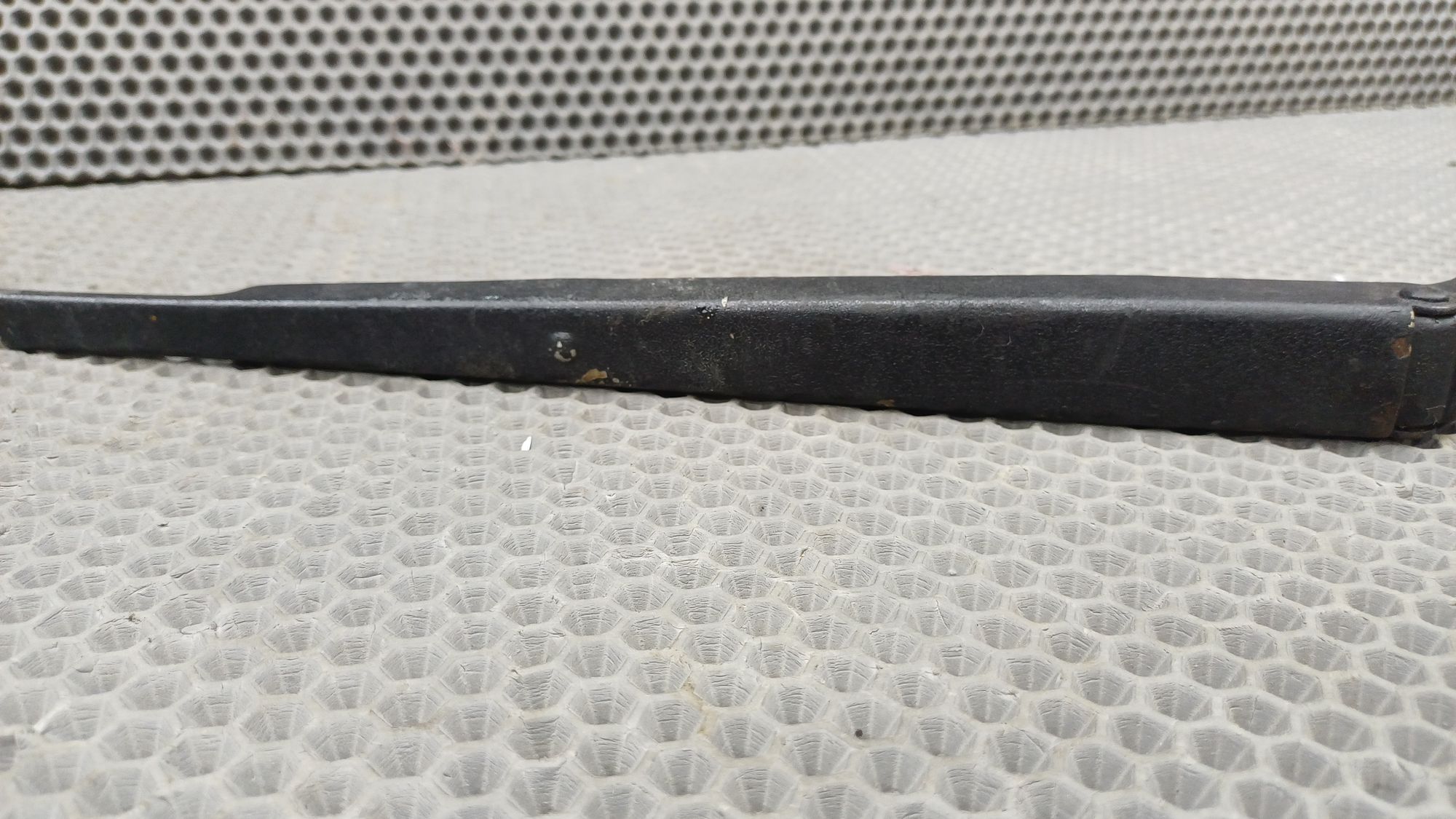 Б/У Поводок дворника правый Toyota CARINA E 6 дорест. 1992—1996 1994 Зеленый, 790 рублей, Краснодар