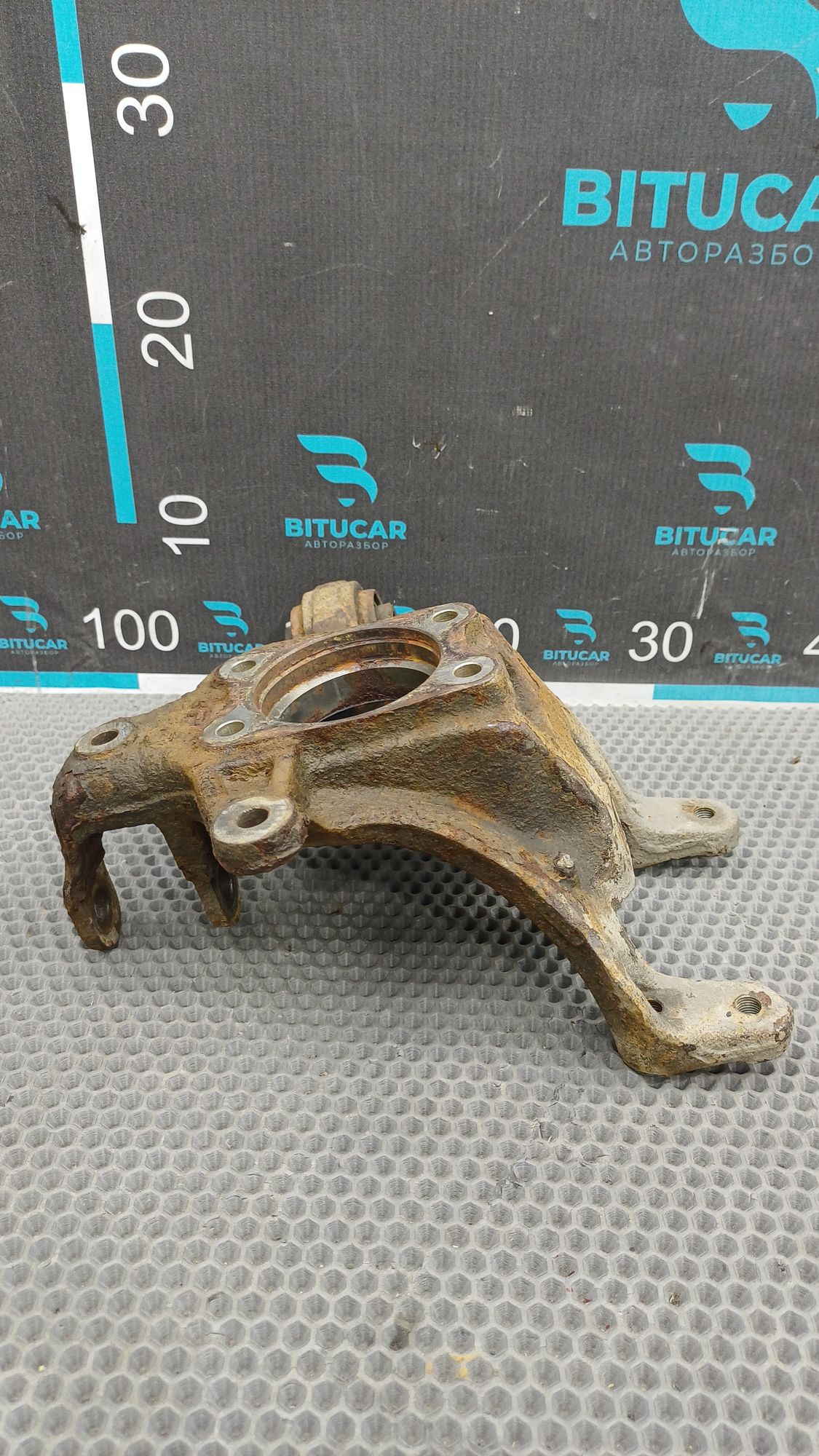 https://ycs.partsauto.market/partsauto-images/thmbs/userImages/c8f07ba63eb5b2f0f6006ea854bf8f7d/part/04c2f3e4-b500-45af-97e0-aae7b06d0cb9_1777289254009.jpg