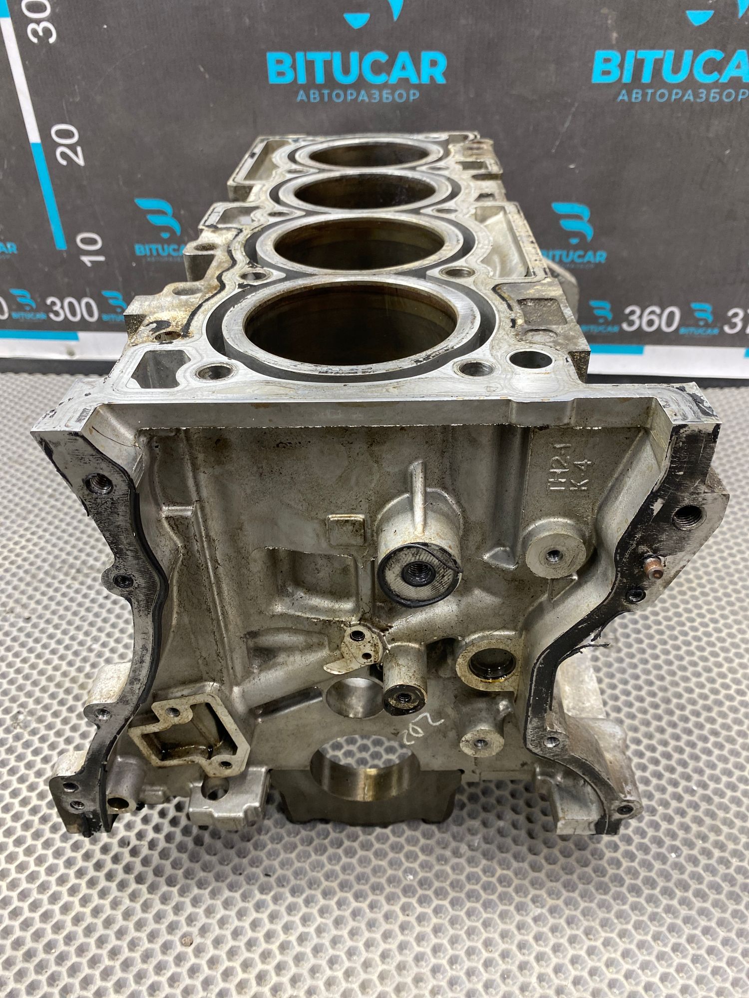 https://ycs.partsauto.market/partsauto-images/thmbs/userImages/c8f07ba63eb5b2f0f6006ea854bf8f7d/part/05a89cf5-7440-4d0c-997c-1d51fecafdfb_1777277764691.jpg