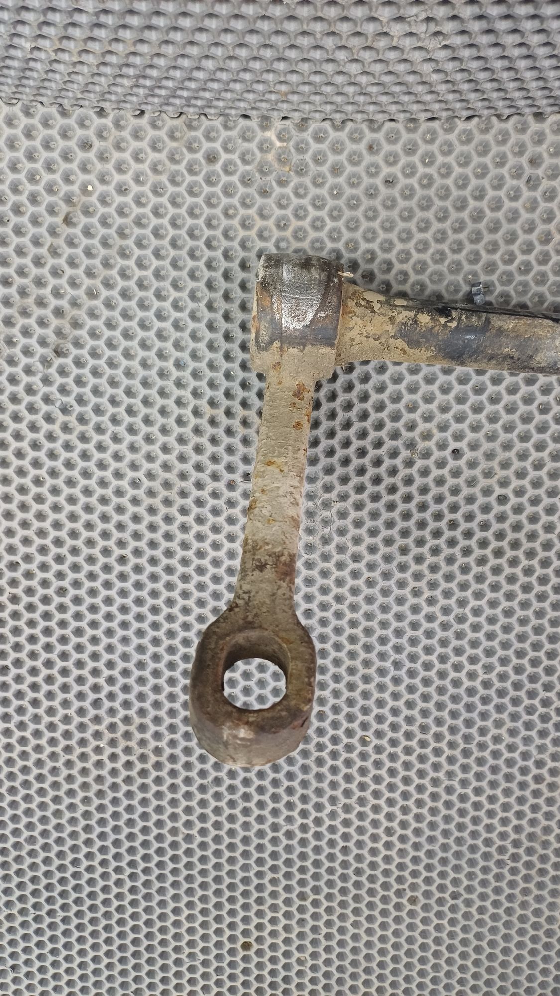 https://ycs.partsauto.market/partsauto-images/thmbs/userImages/c8f07ba63eb5b2f0f6006ea854bf8f7d/part/05b31dbb-53b5-4a3e-8158-b8b6b46c5f66_1774349894640.jpg