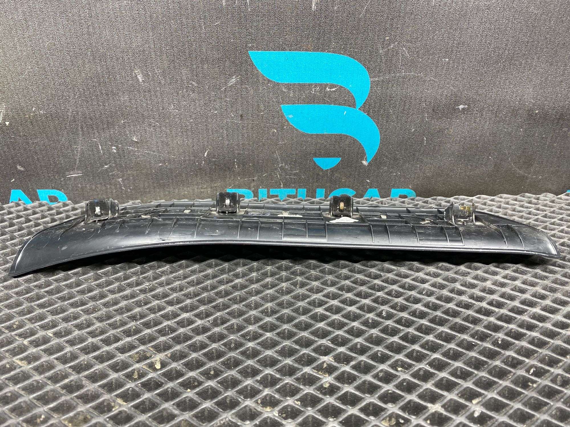 https://ycs.partsauto.market/partsauto-images/thmbs/userImages/c8f07ba63eb5b2f0f6006ea854bf8f7d/part/062fe51f-f5d3-488f-a62a-b3515052f3b7_1777732057959.jpg