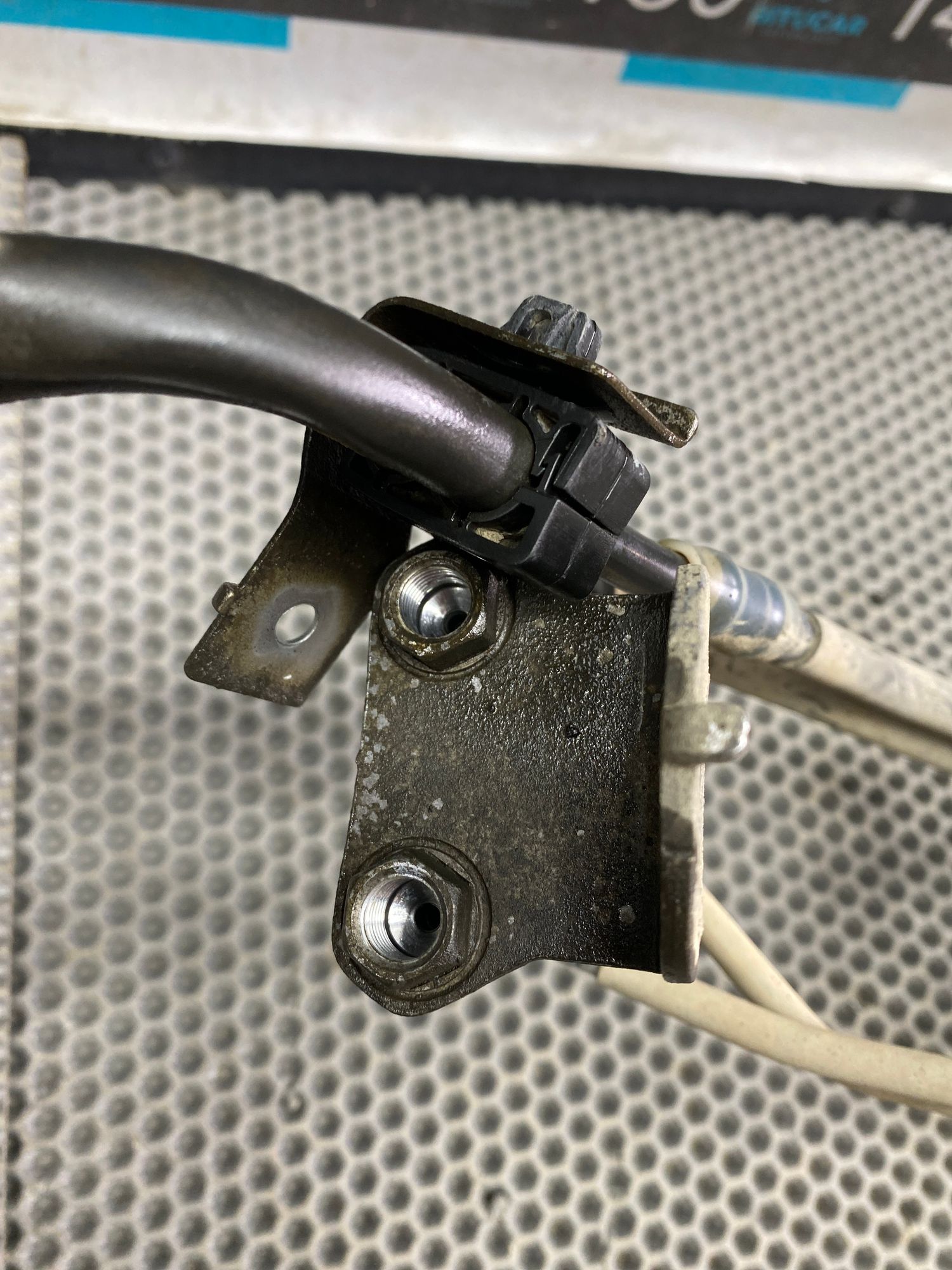 https://ycs.partsauto.market/partsauto-images/thmbs/userImages/c8f07ba63eb5b2f0f6006ea854bf8f7d/part/064e3a9b-d684-415e-84e9-4398e460cdb6_1777371696799.jpg