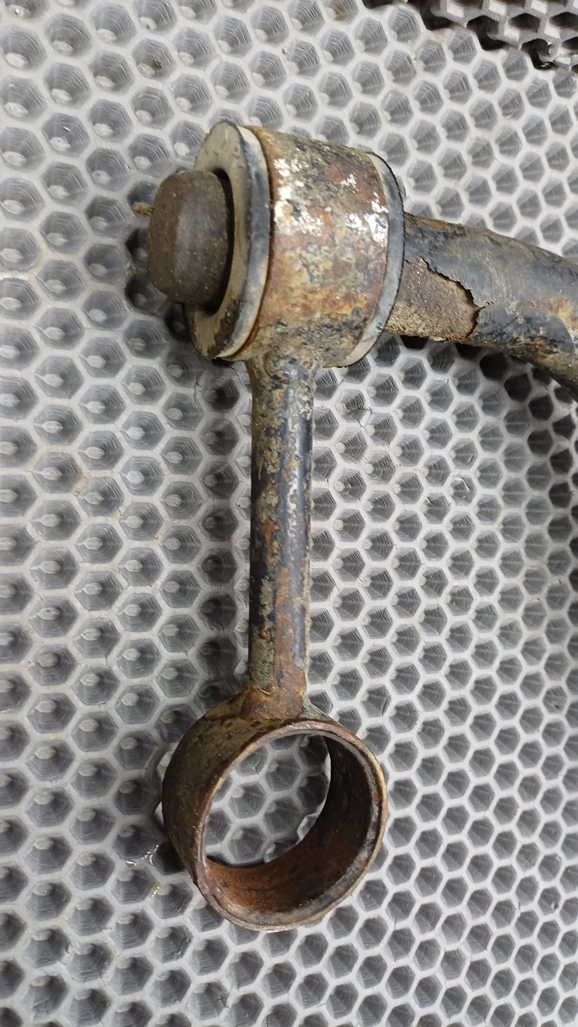 https://ycs.partsauto.market/partsauto-images/thmbs/userImages/c8f07ba63eb5b2f0f6006ea854bf8f7d/part/06a7fd64-9dc0-4f21-ad5f-fb67f671a656_1774365289236.jpg