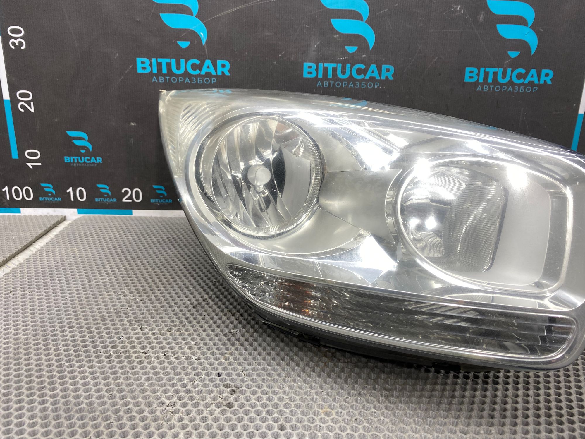 https://ycs.partsauto.market/partsauto-images/thmbs/userImages/c8f07ba63eb5b2f0f6006ea854bf8f7d/part/06a98e46-113f-44d5-a586-27e5fc289625_1770470763891.jpg