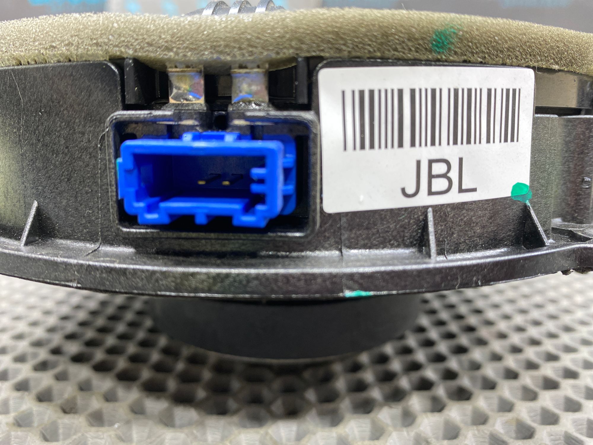 https://ycs.partsauto.market/partsauto-images/thmbs/userImages/c8f07ba63eb5b2f0f6006ea854bf8f7d/part/06d19825-a941-43f8-9d75-3d540a2332f6_1777643728847.jpg