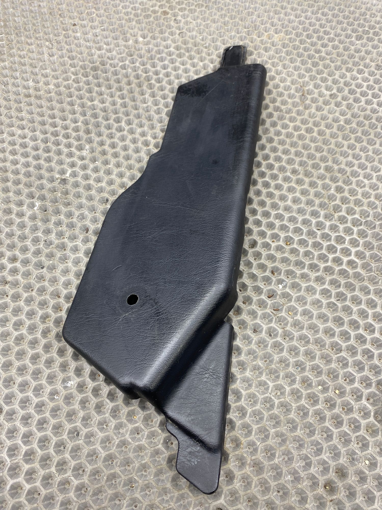 Б/У Накладка центральной консоли Toyota CARINA E 6 дорест. 1992—1996 1994 Зеленый, 499 рублей, Краснодар