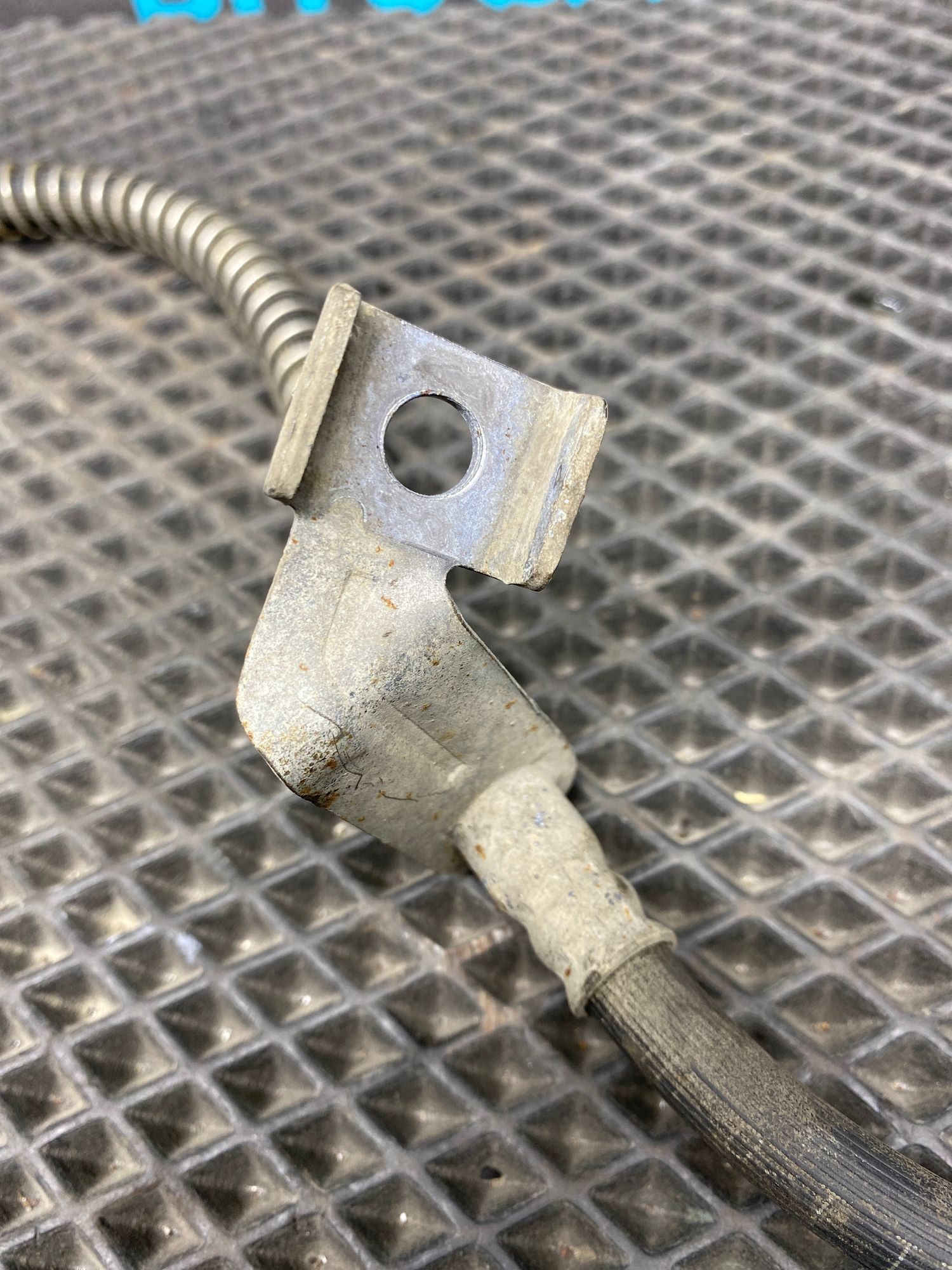 https://ycs.partsauto.market/partsauto-images/thmbs/userImages/c8f07ba63eb5b2f0f6006ea854bf8f7d/part/07006c2f-9db4-400b-8d84-9b81303fafa7_1777117571622.jpg
