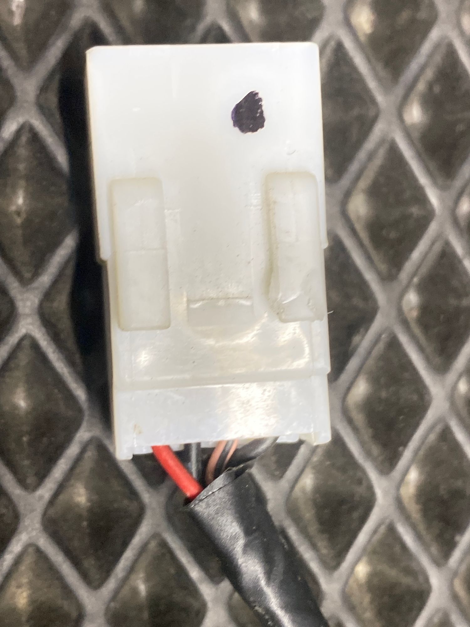 https://ycs.partsauto.market/partsauto-images/thmbs/userImages/c8f07ba63eb5b2f0f6006ea854bf8f7d/part/07090d6f-fc54-4dc0-bc3d-86163834c1c7_1776163988892.jpg