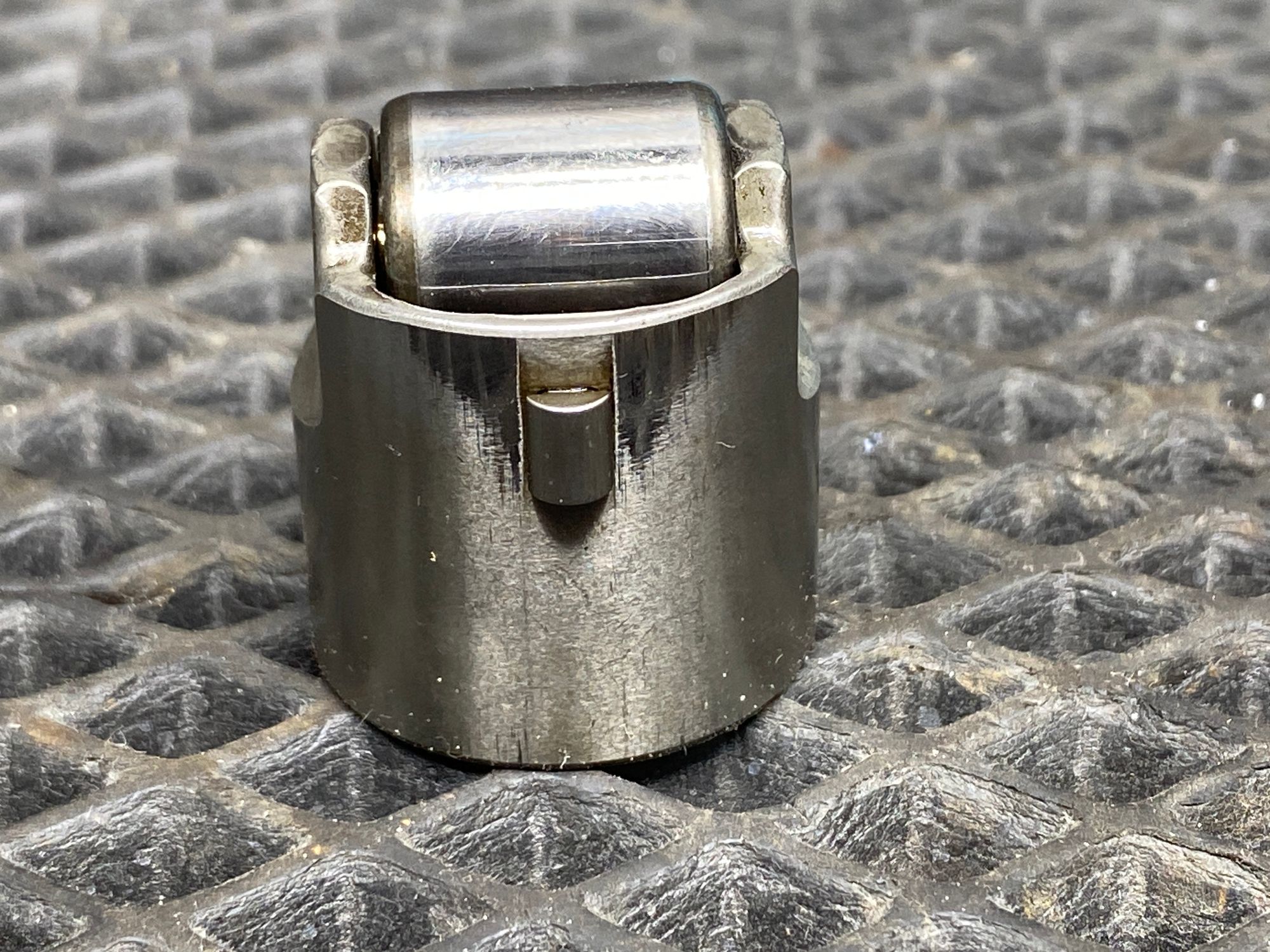 https://ycs.partsauto.market/partsauto-images/thmbs/userImages/c8f07ba63eb5b2f0f6006ea854bf8f7d/part/073e9f93-ffdc-49ae-8740-ff90dd9d0092_1777208459369.jpg