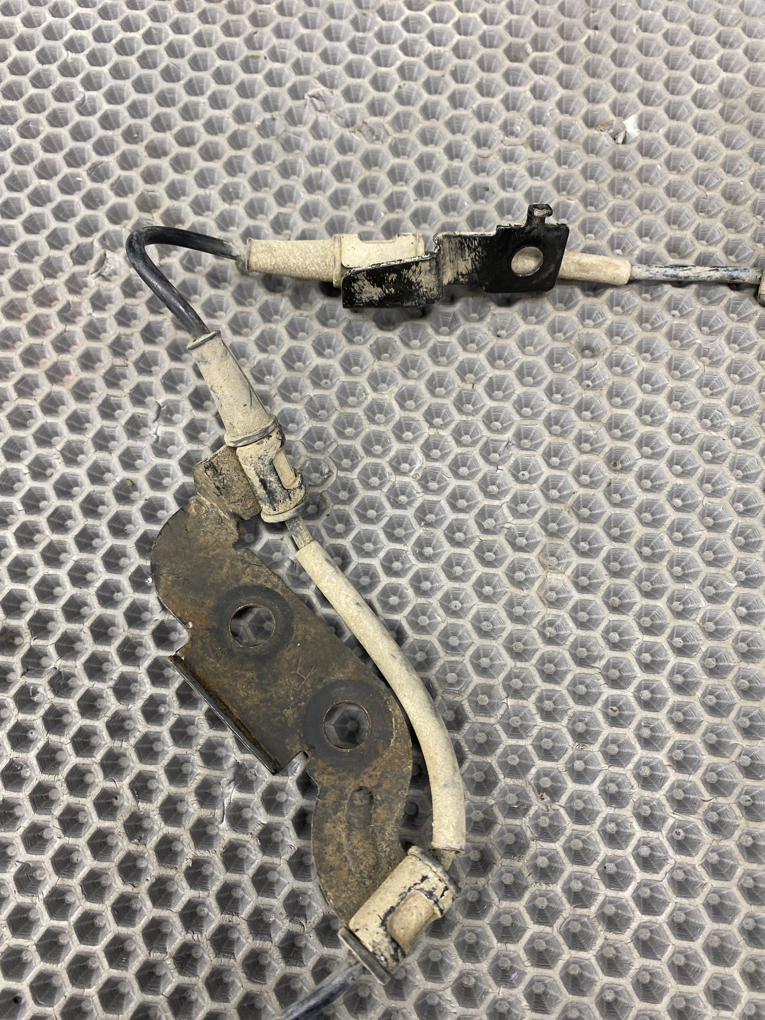 Б/У Датчик ABS задний правый  Kia Ceed 2 JD (G4FG) 1.6L AT 2013 Хэтчбек, 2490 рублей, Краснодар