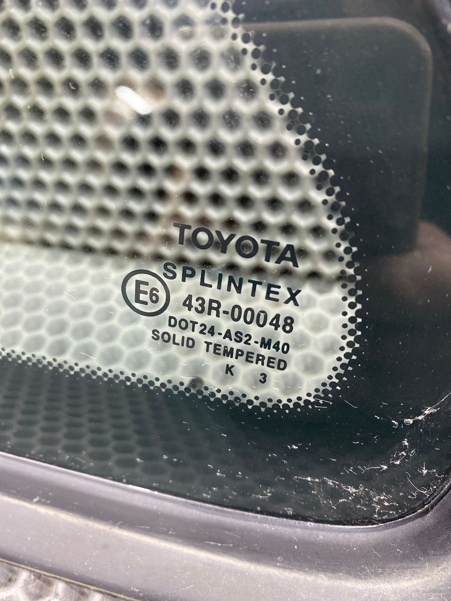 Б/У Стекло кузова глухое заднее левое Toyota CARINA E 6 дорест. 1992—1996 1994 Зеленый, 890 рублей, Краснодар