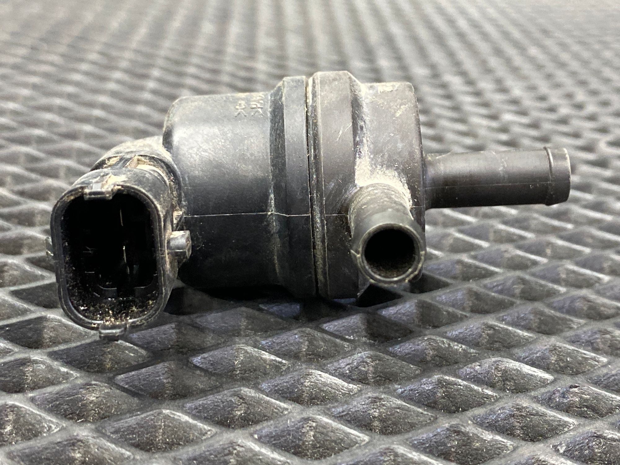 Б/У Вакуумный клапан Kia Optima 4 JF (G4KJ) 2.4L AT 2019 GT-Line, 690 рублей, Краснодар