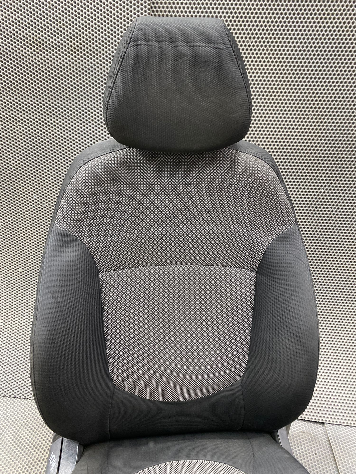 Б/У Сиденье передний правый Hyundai Solaris RB, 6990 рублей, Краснодар