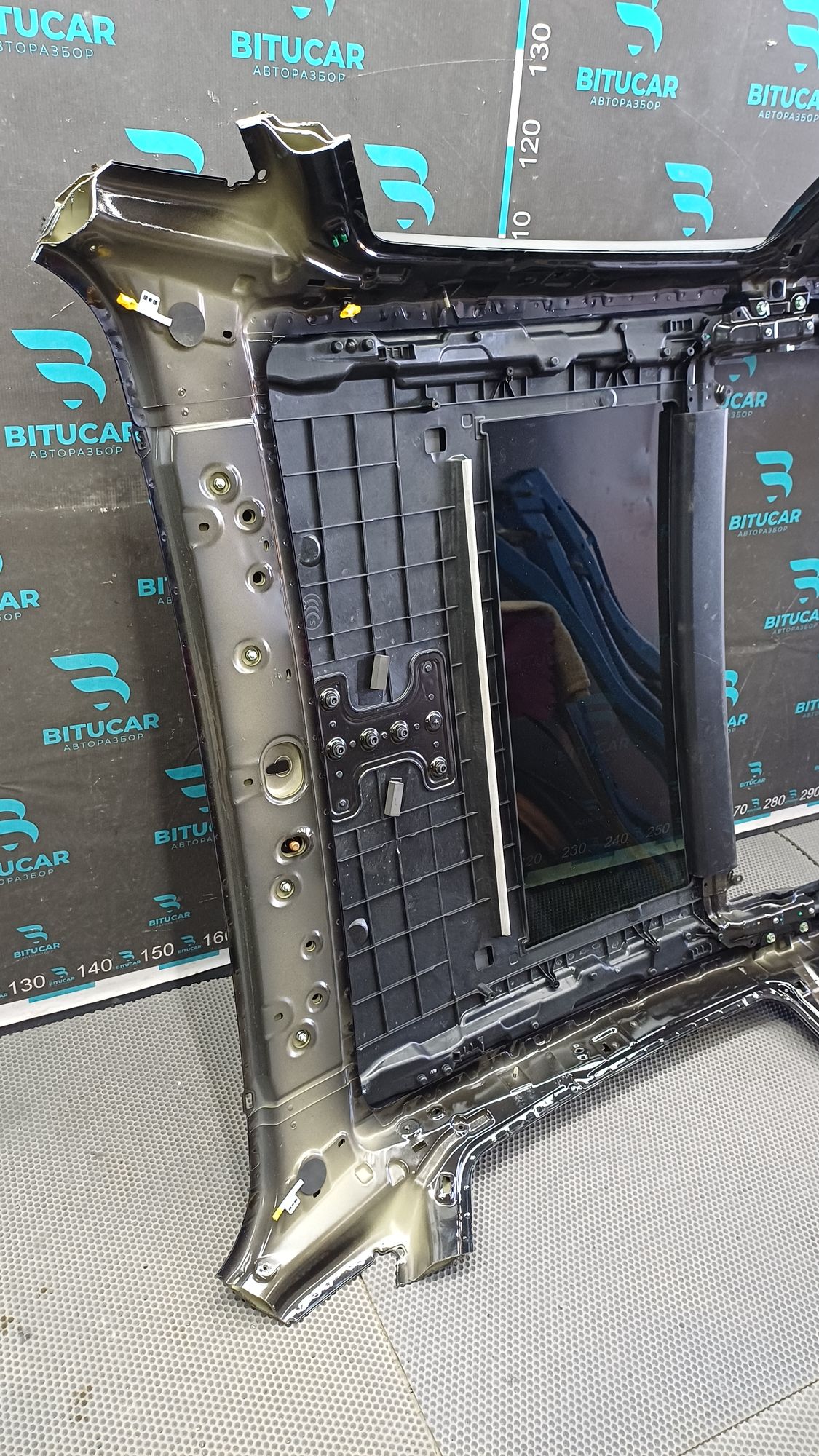 https://ycs.partsauto.market/partsauto-images/thmbs/userImages/c8f07ba63eb5b2f0f6006ea854bf8f7d/part/08a7bf3c-18e3-4be6-865b-d759d26091de_1777380615273.jpg