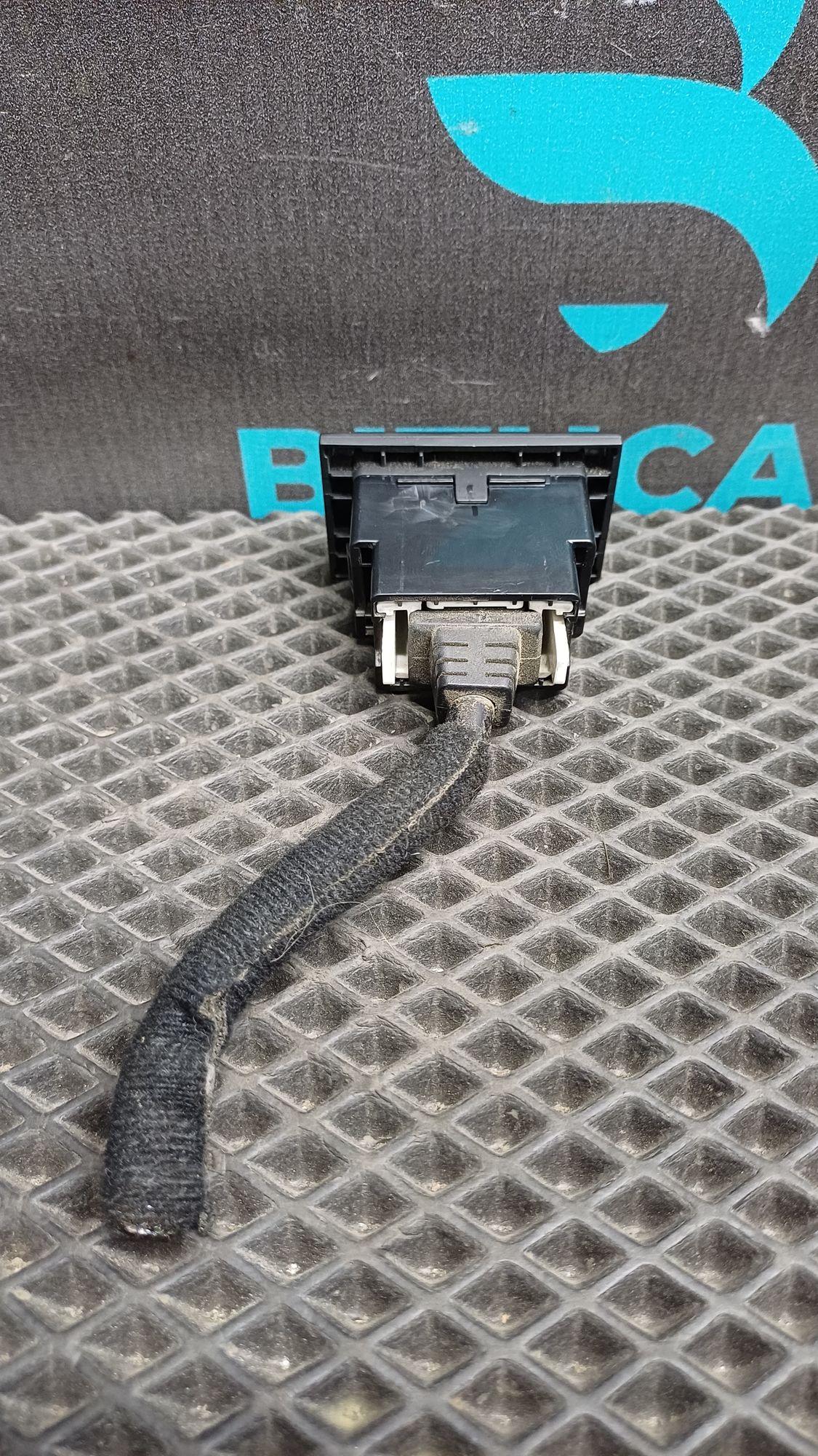 Б/У USB разъем в торпедо Kia Rio 4 (G4FG) 1.6L AT 2021, 1990 рублей, Краснодар